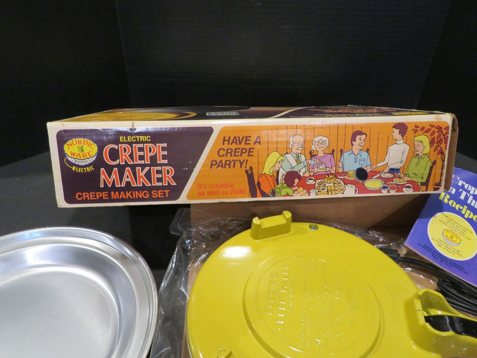 Vintage Nordic Ware Electric Crepe Maker – Crepe Making Set – CAT. No. 85032 –