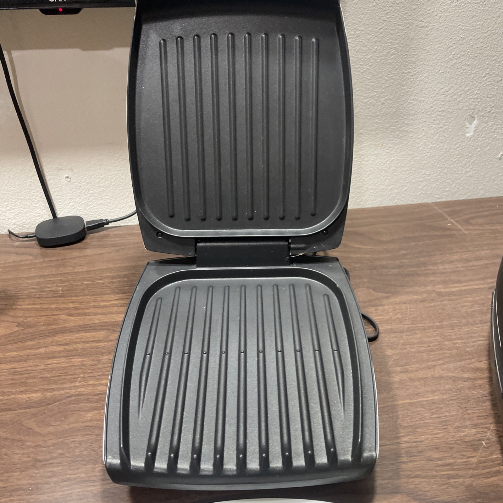 Family Size 84 Sq In George Foreman Grill GR26EVT