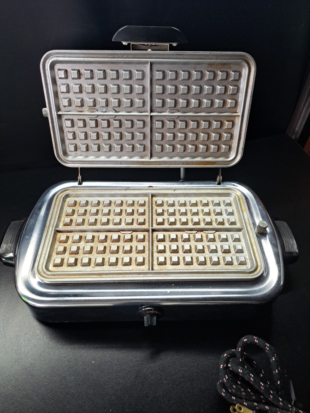 Vintage Art Deco Kenmore Sears Waffle Iron Grill Griddle # 307 WORKS GREAT!