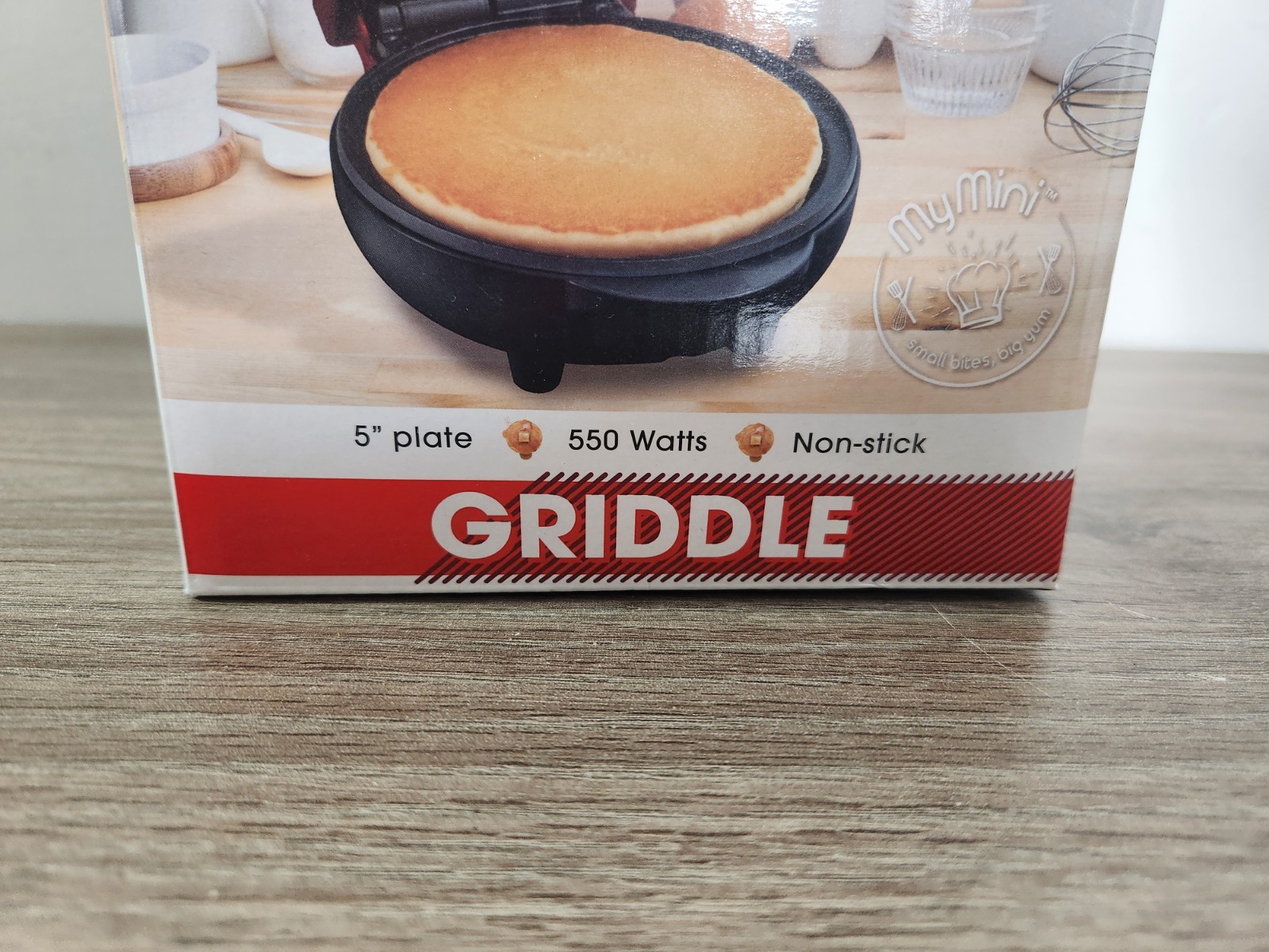 MyMini Personal Electric 5″ Griddle Plate 550 Watts Non-Stick – Red