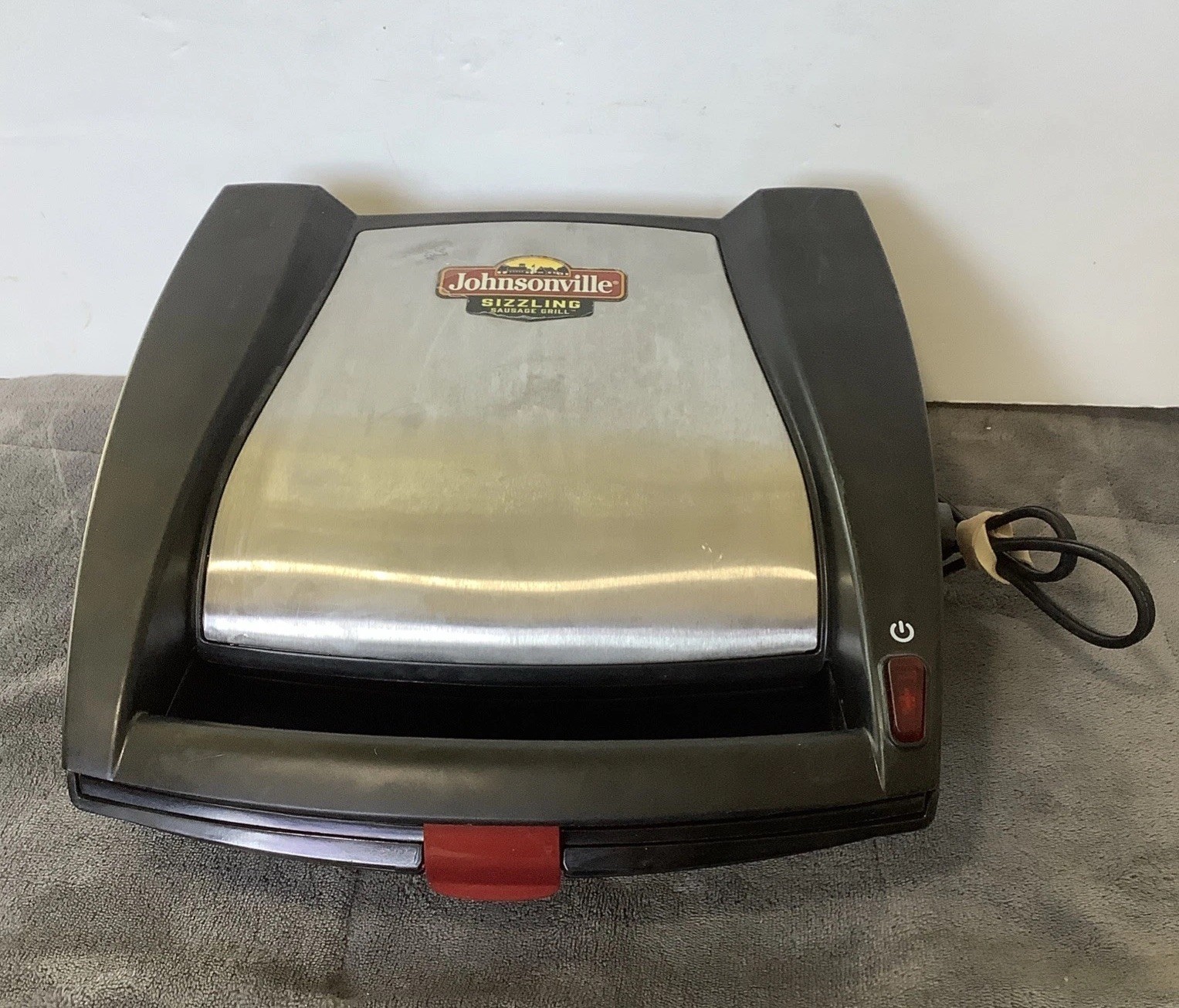 Johnsonville Sizzling Sausage Grill Indoor Electric Grill BTG-0498 W/ Drip Tray