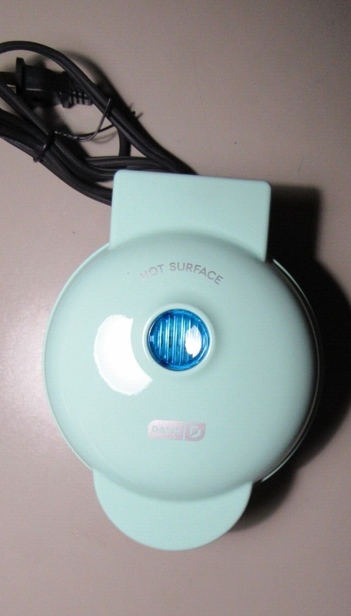 Dash Mini Maker Electric Round Griddle Aqua DMS001AQ 4″ New Unopened