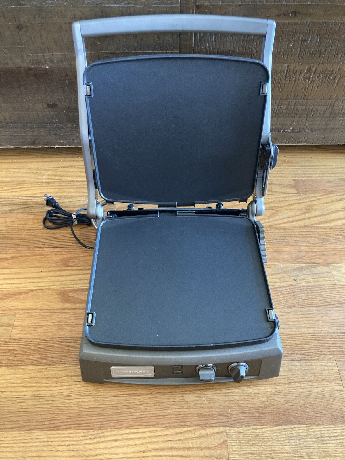 CUISINART Griddler Deluxe GR-150 – Fantastic Condition Barely Used