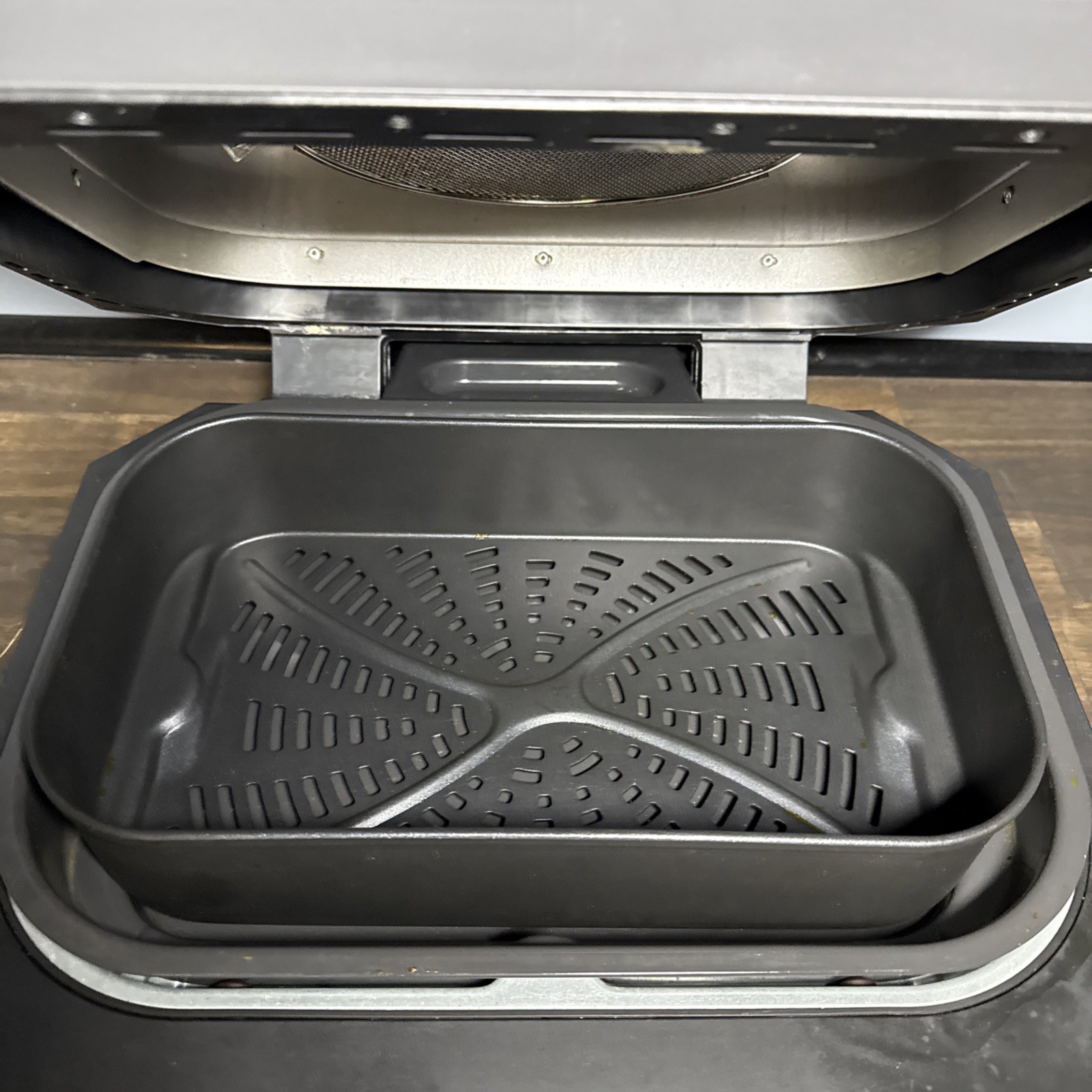 Ninja DG551 Foodi Smart XL 6-in-1 Indoor Grill w/ Smart Cook System