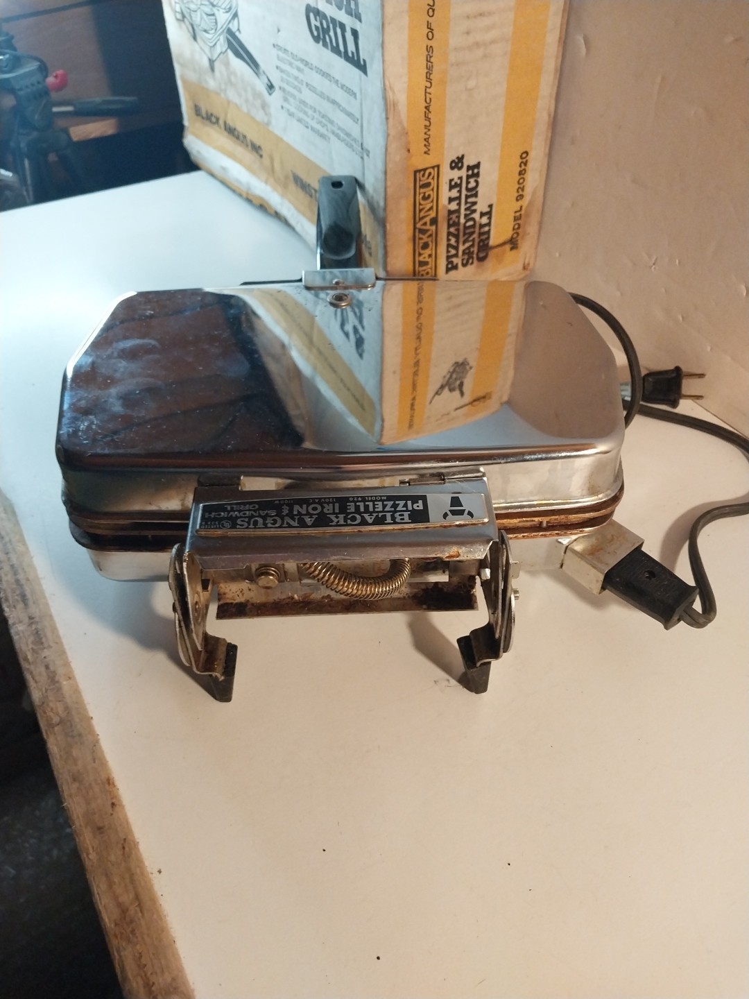 Vintage Black Angus Pizzelle Iron & Sandwich Grill Model 920 Chrome 1100W USA