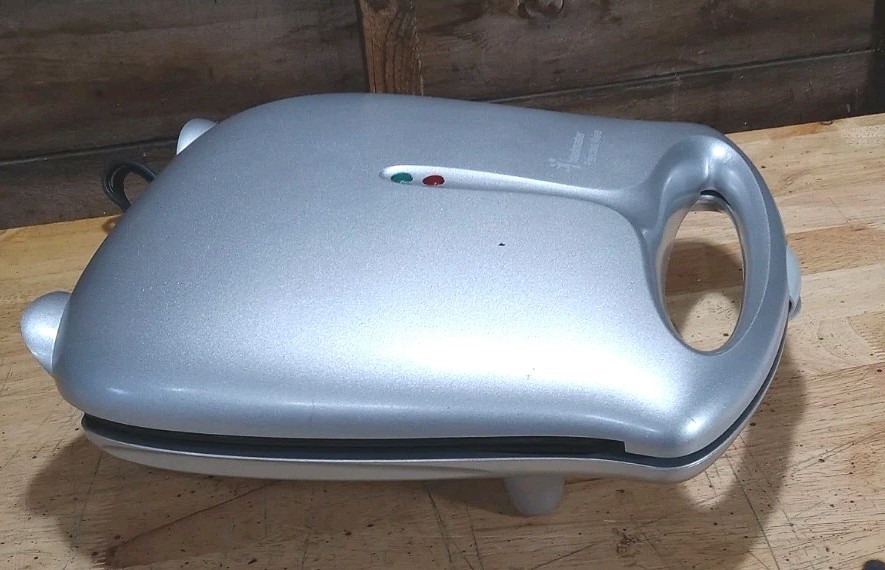 Toastmaster Pancake Maker Silver Tested & Works Breakfast *Read Description*