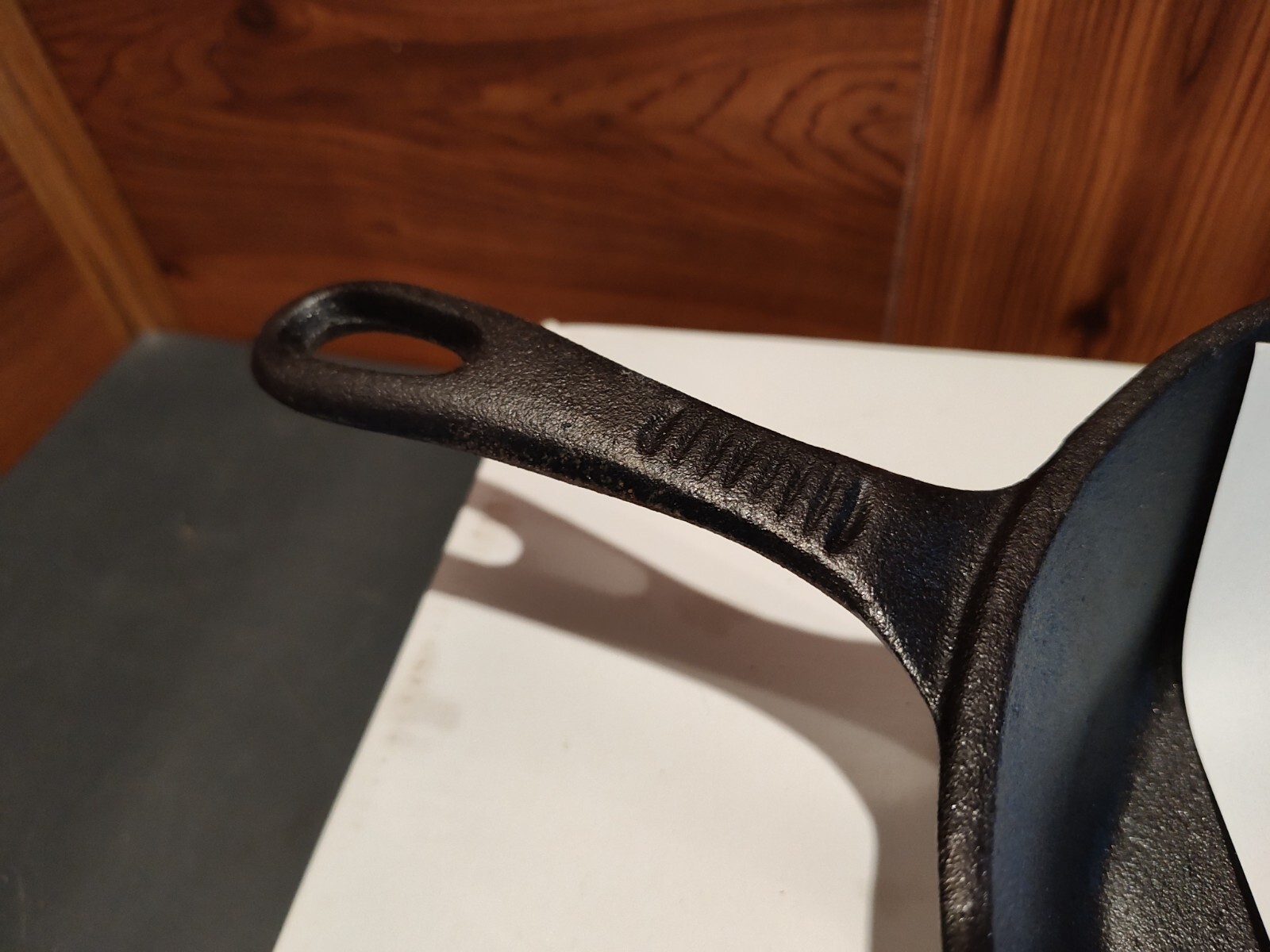 NIB 10.5″ PARINI™ PRE-SEASONED CAST IRON SKILLET