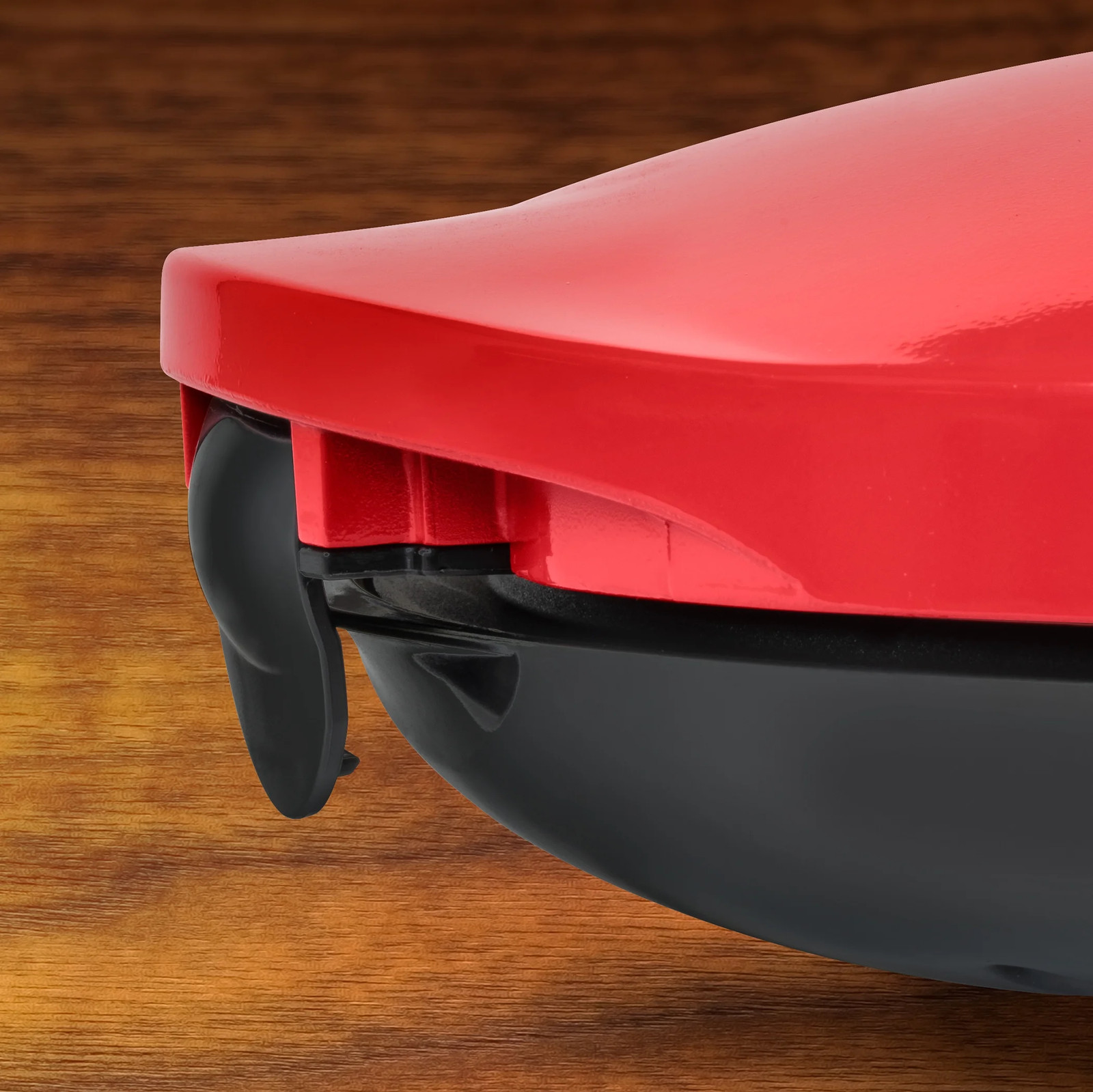 Taco Tuesday 6-Wedge Electric Quesadilla Maker with Extra Stuffing Latch, Red 10