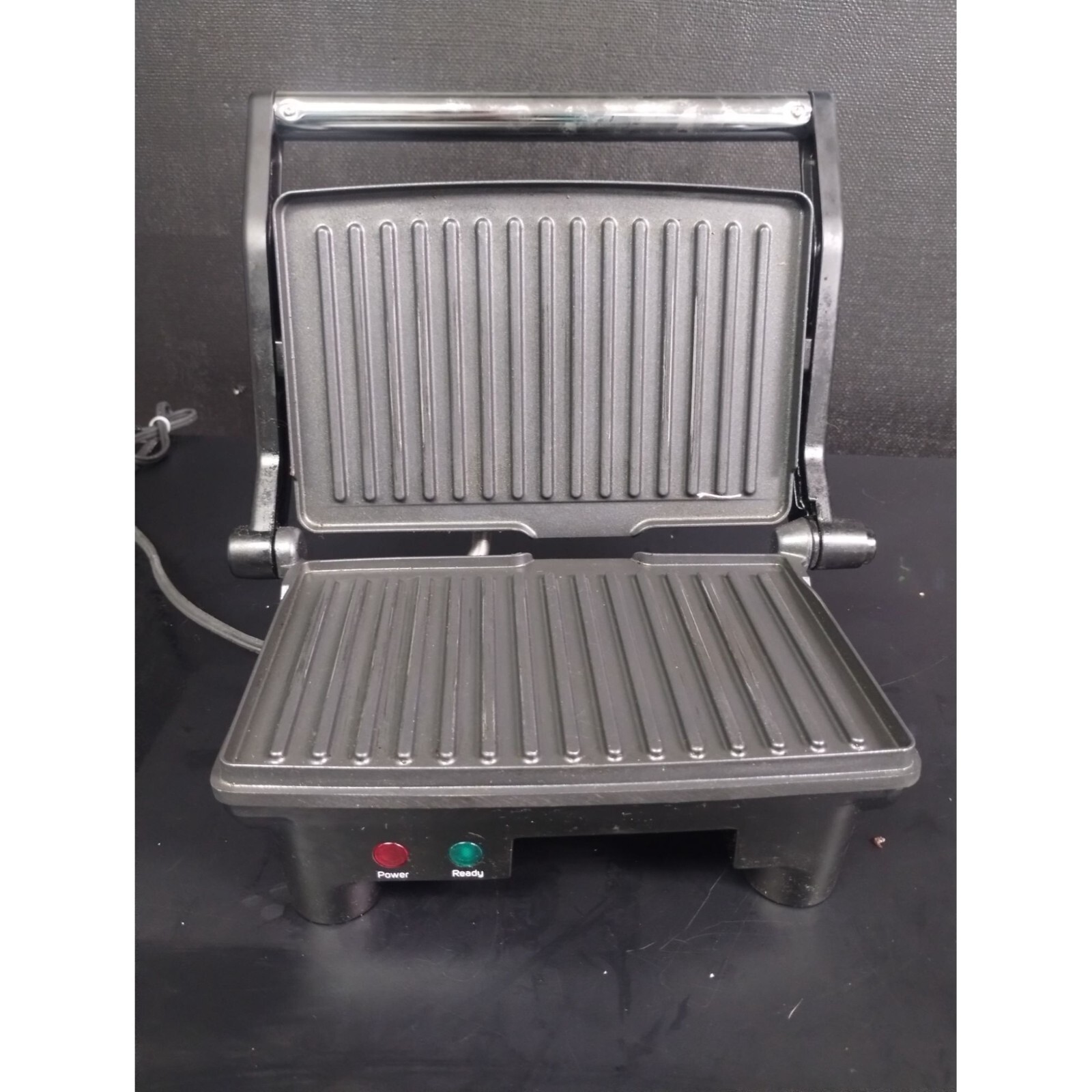 Chefman Silver/Black Panini Press in Great Condition – SKU 2246