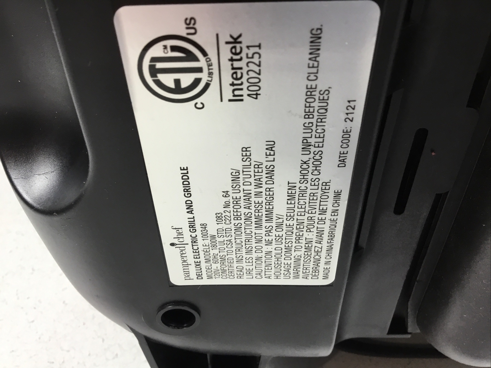 The Pampered Chef 100348 Electric Grill Griddle Waffle Electronics Plates