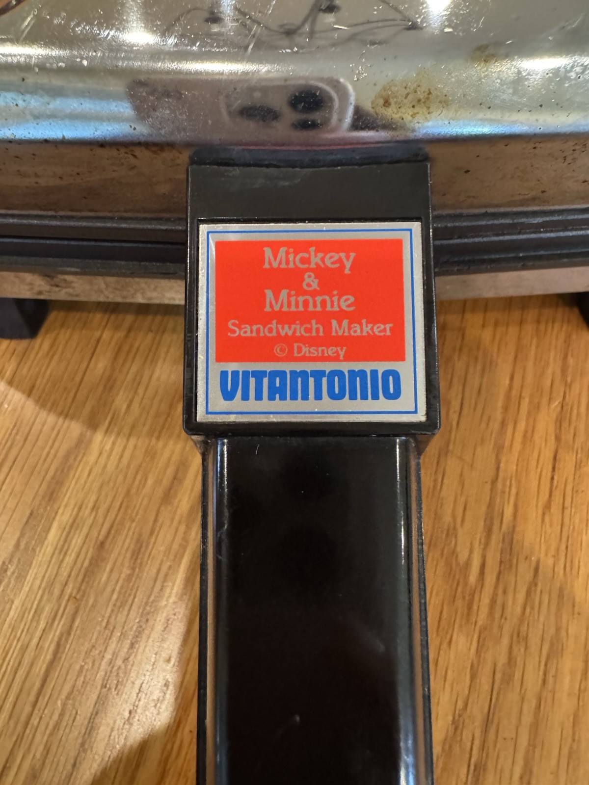 Vintage Vitantonio Disney Mickey/Minnie Electric waffle Maker, Non-Stick Metal