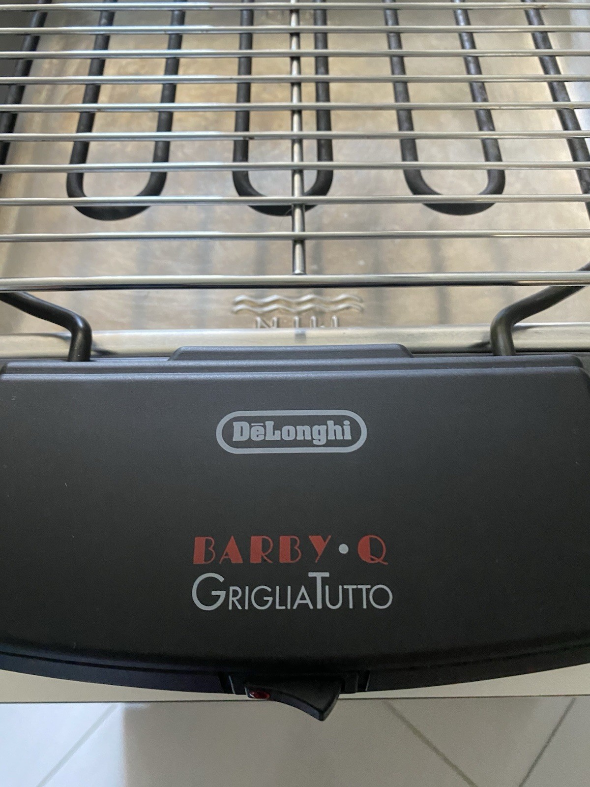 DE’LONGHI BARBY Q GRILL 1900W 230V MODEL BQ55 MINT!!