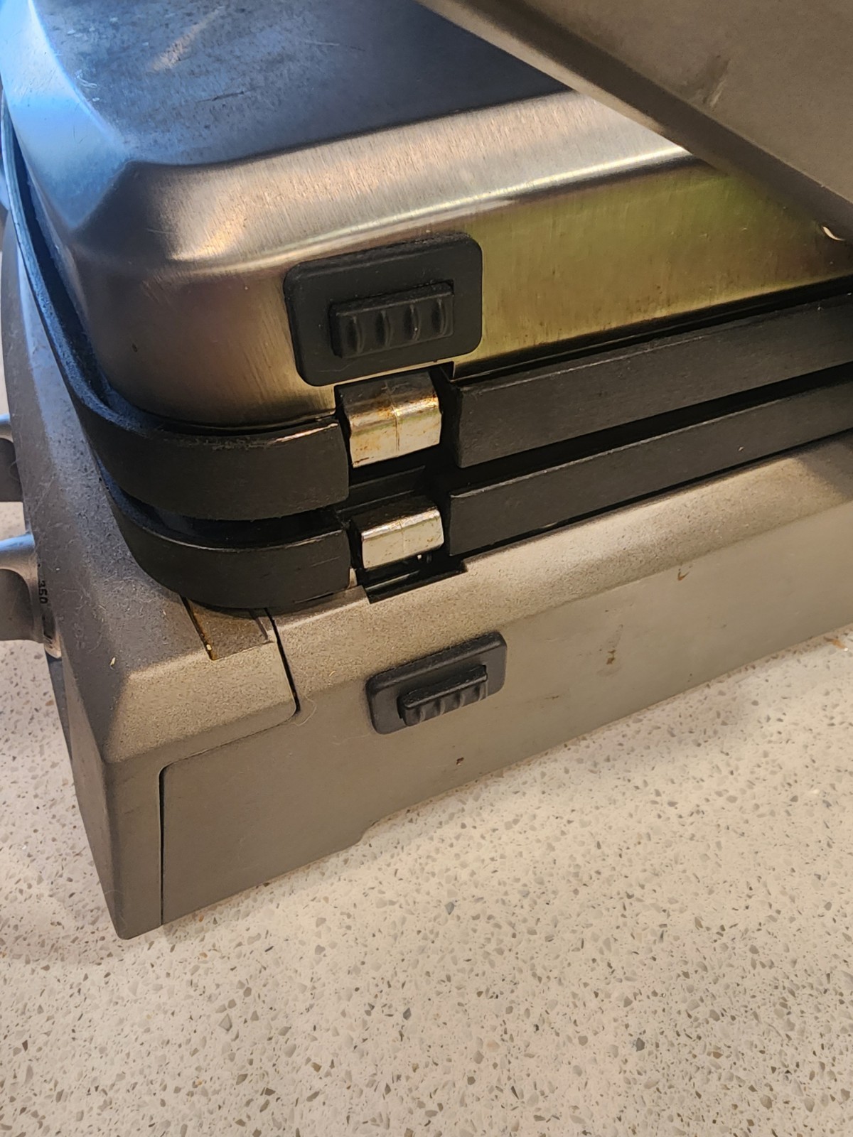 Cuisinart GR-150Tk GR-150 Griddler Deluxe Brushed Stainless Steel Panini Press