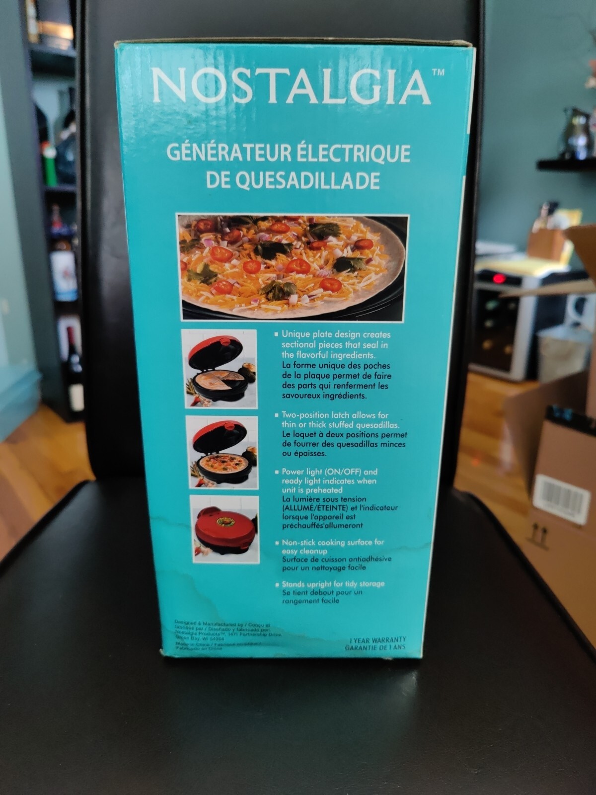 Nostalgia 6-Wedge Electric Quesadilla Maker with Extra Stuffing Latch 8-inch