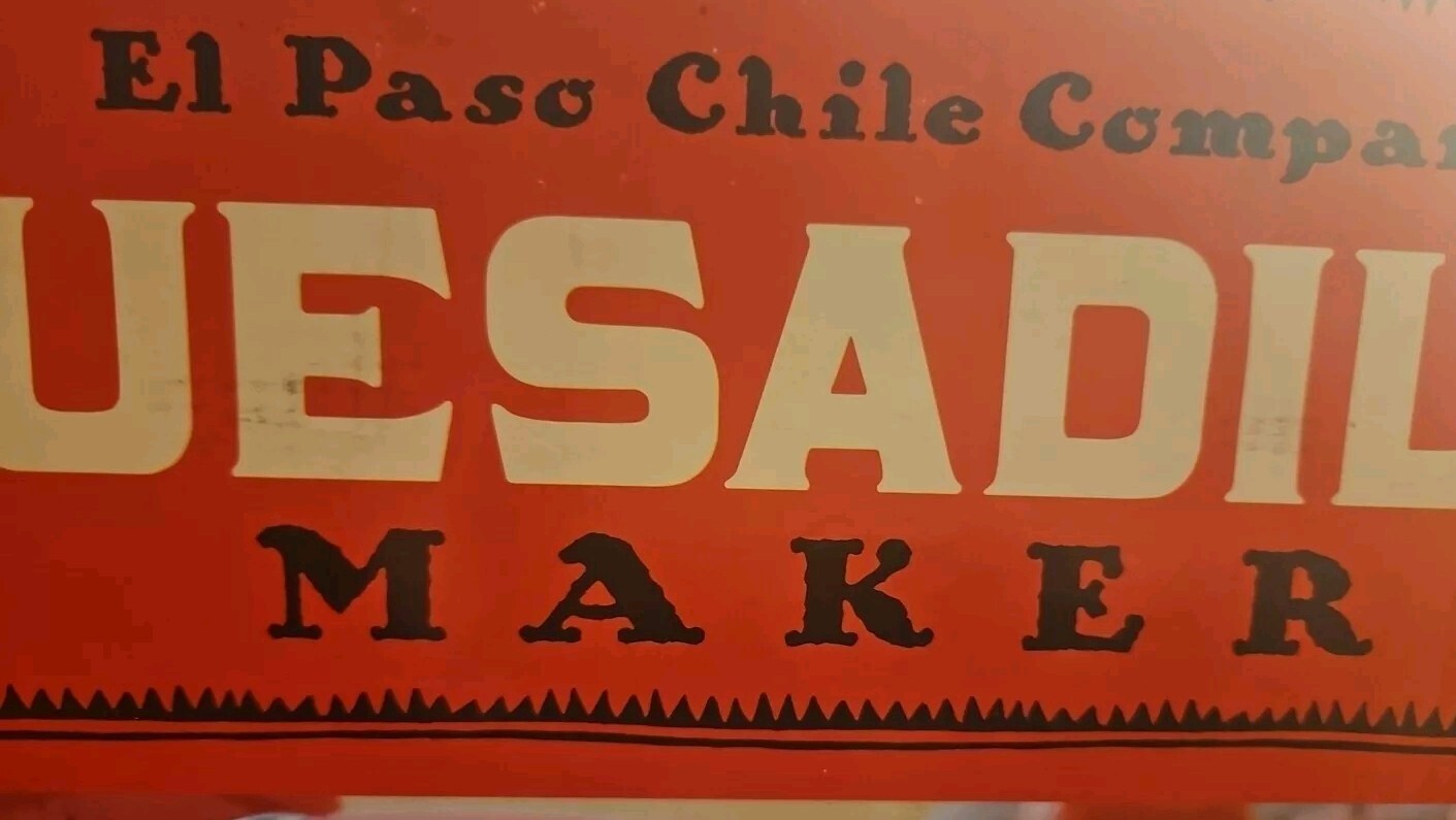 El Paso Chile Company Red Quesadilla Maker ~ New Open Box!