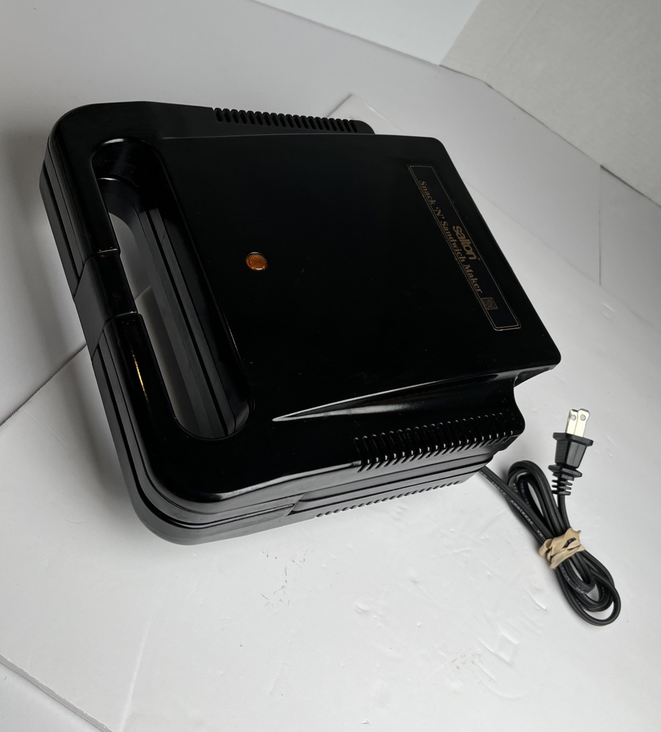 Salton SA-4 Snack ‘N’ Sandwich Maker 12V 760W Panini Crimps Seals TESTED & WORKS