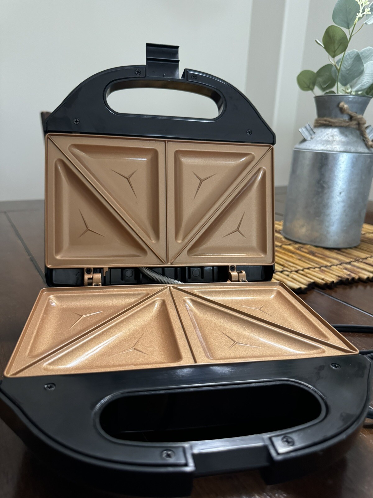 Gotham Steel 2108 750 W Sandwich Toaster – Black