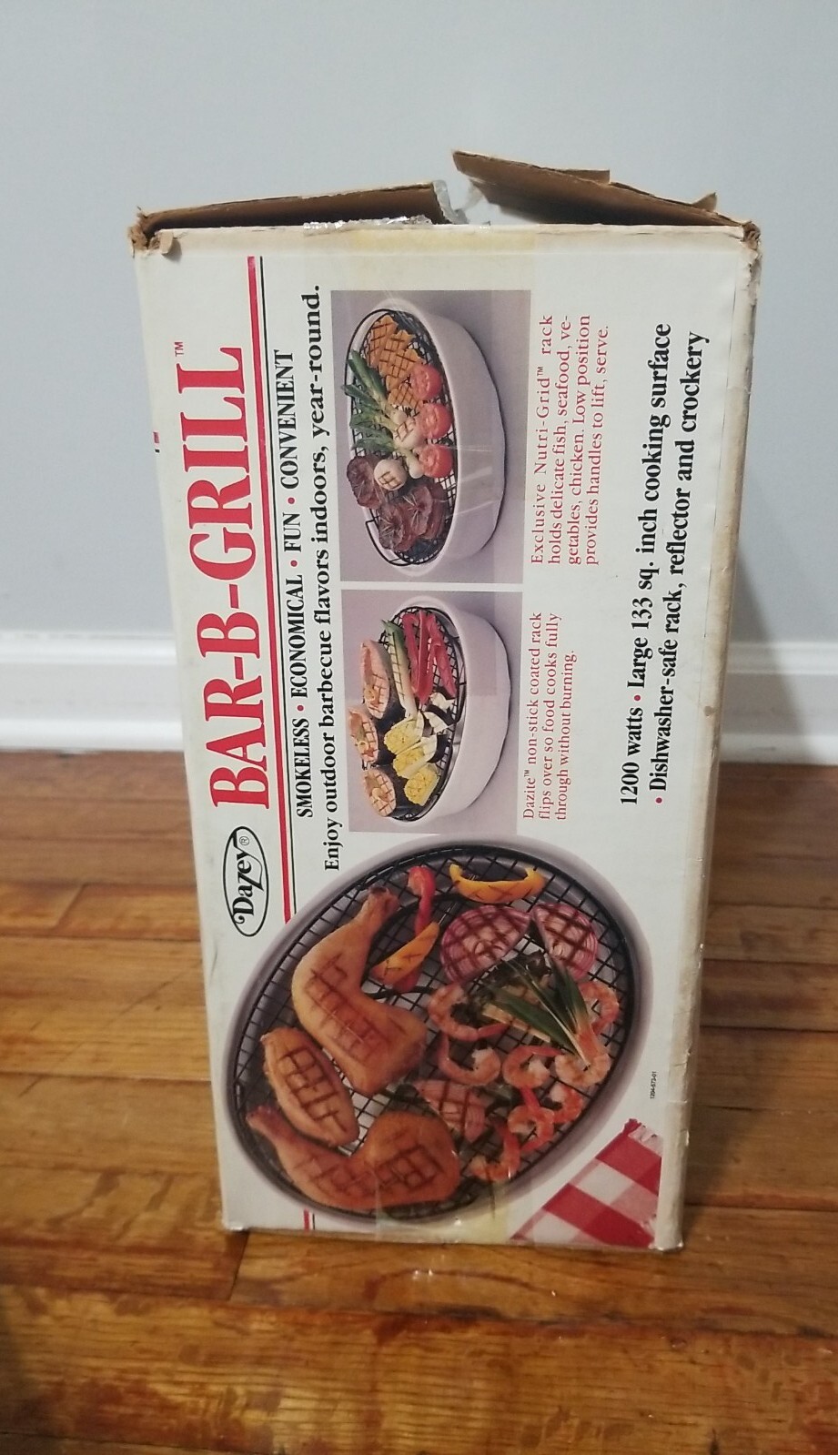 DAZEY INDOOR ELECTRIC BAR-B-GRILL DSG-275~1200 WATTS~UNUSED~ORIG. BOX USA made