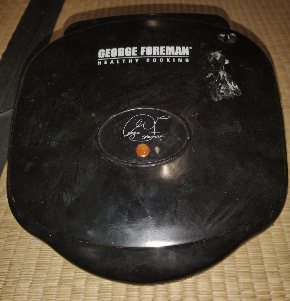 George Foreman Grill GR10B – Tested – Heats Well – No Drip Pan, nonstick = good