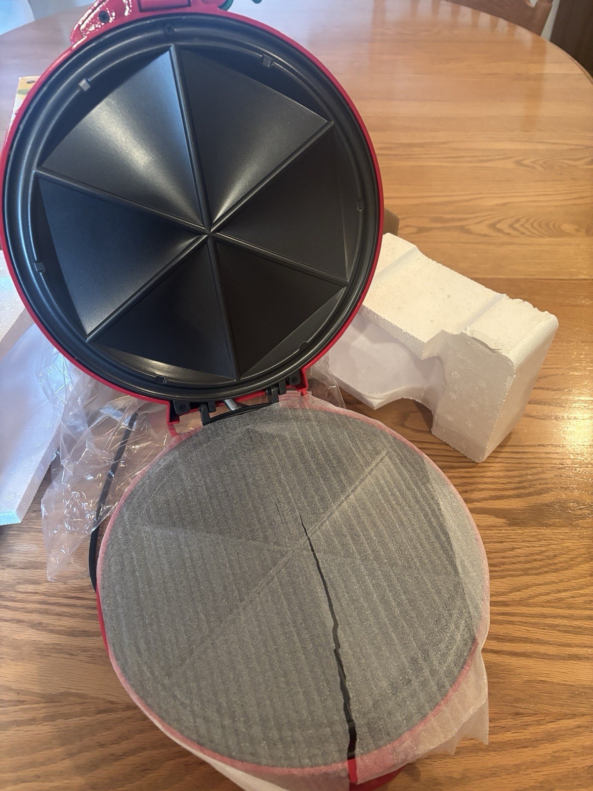 ⭐️El Paso Chile Company Red Quesadilla Maker⭐️W/ Recipes..⭐️Brand New⭐️