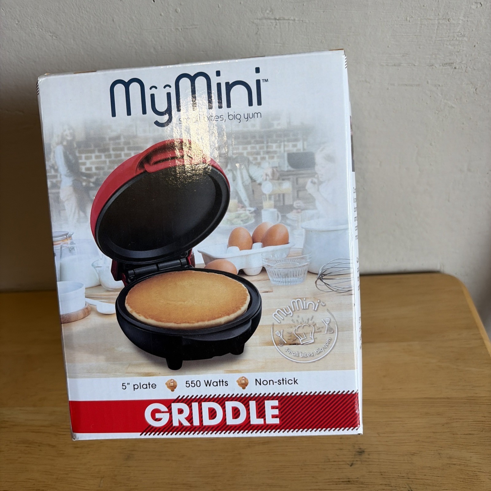 Nostalgia MyMini Griddle 5″ Non-Stick Cooking Surface MGD5RD BRAND NEW SEALED