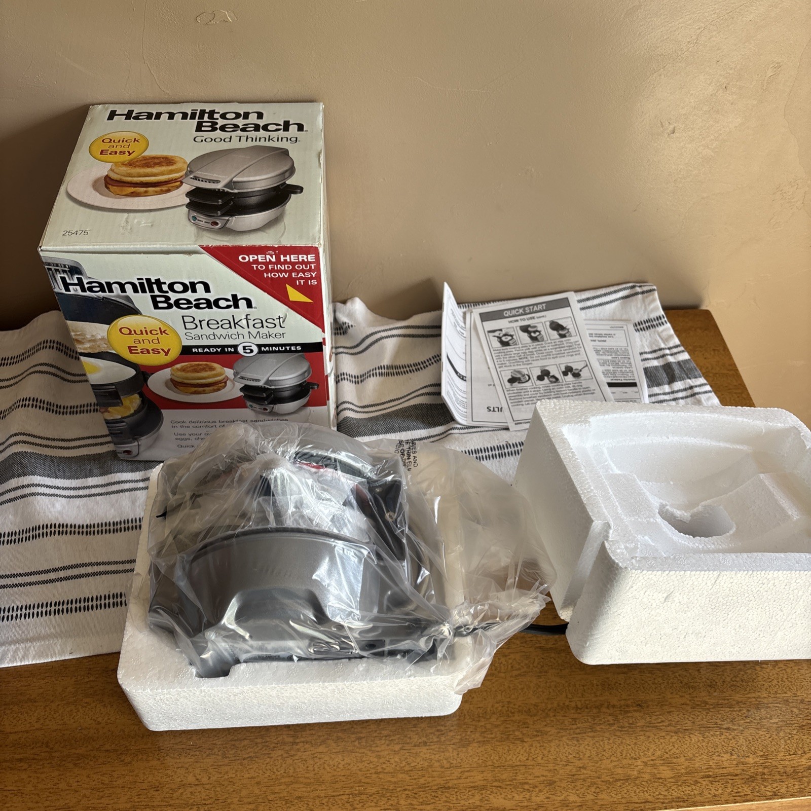 Hamilton Beach 25475 Breakfast Sandwich Maker – Silver New Open Box