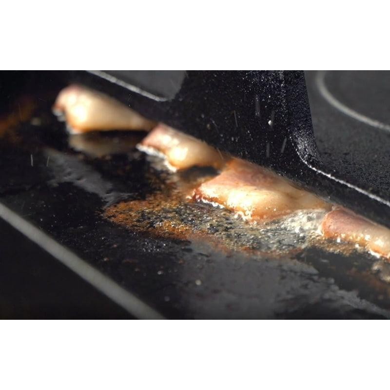 XL Cast Iron Griddle Press Heat-Resistant Handle Prevents Bacon Curling New