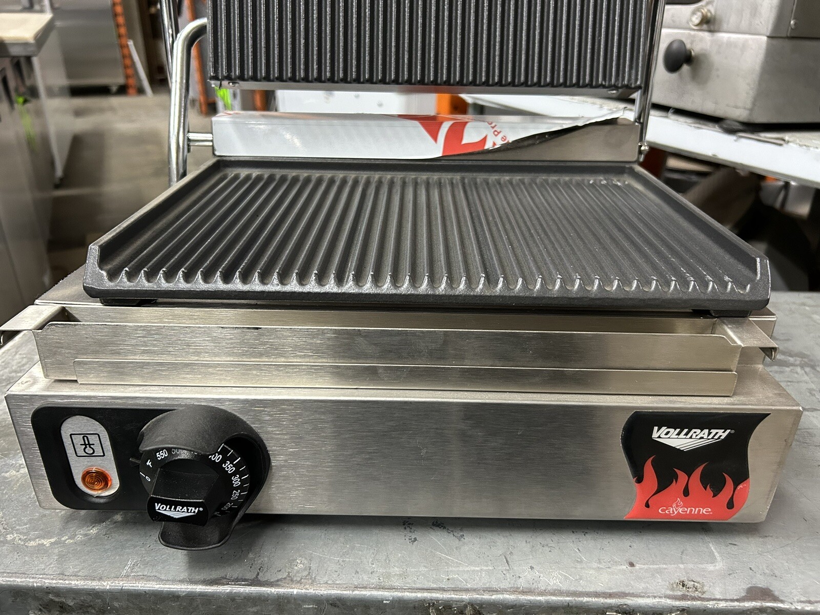 Vollrath Sandwich Panini Press Grill Single TSI17001-C