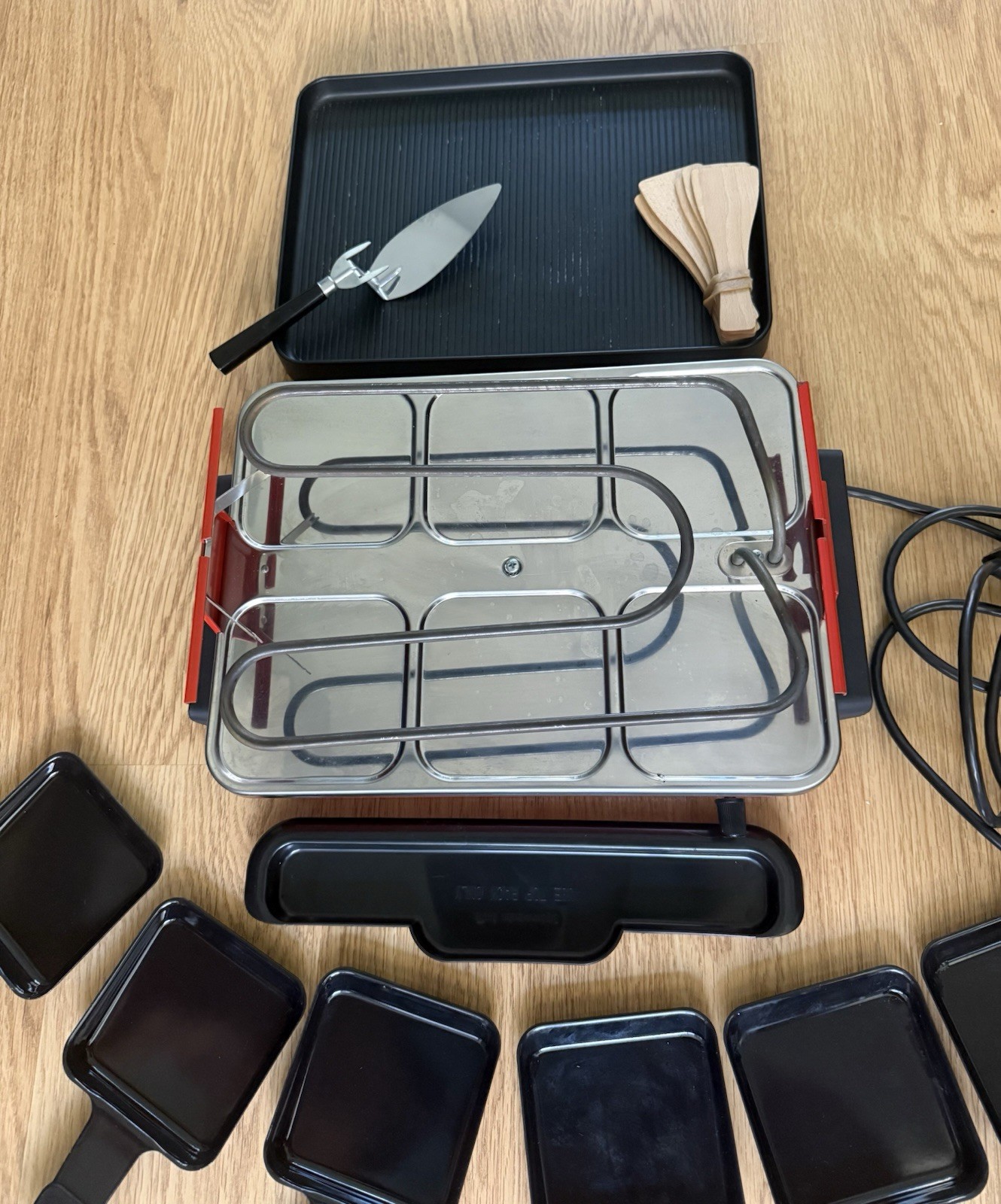 Vintage SIGG Elektro Tabletop Raclette Grill, Type 4220, Made In Switzerland