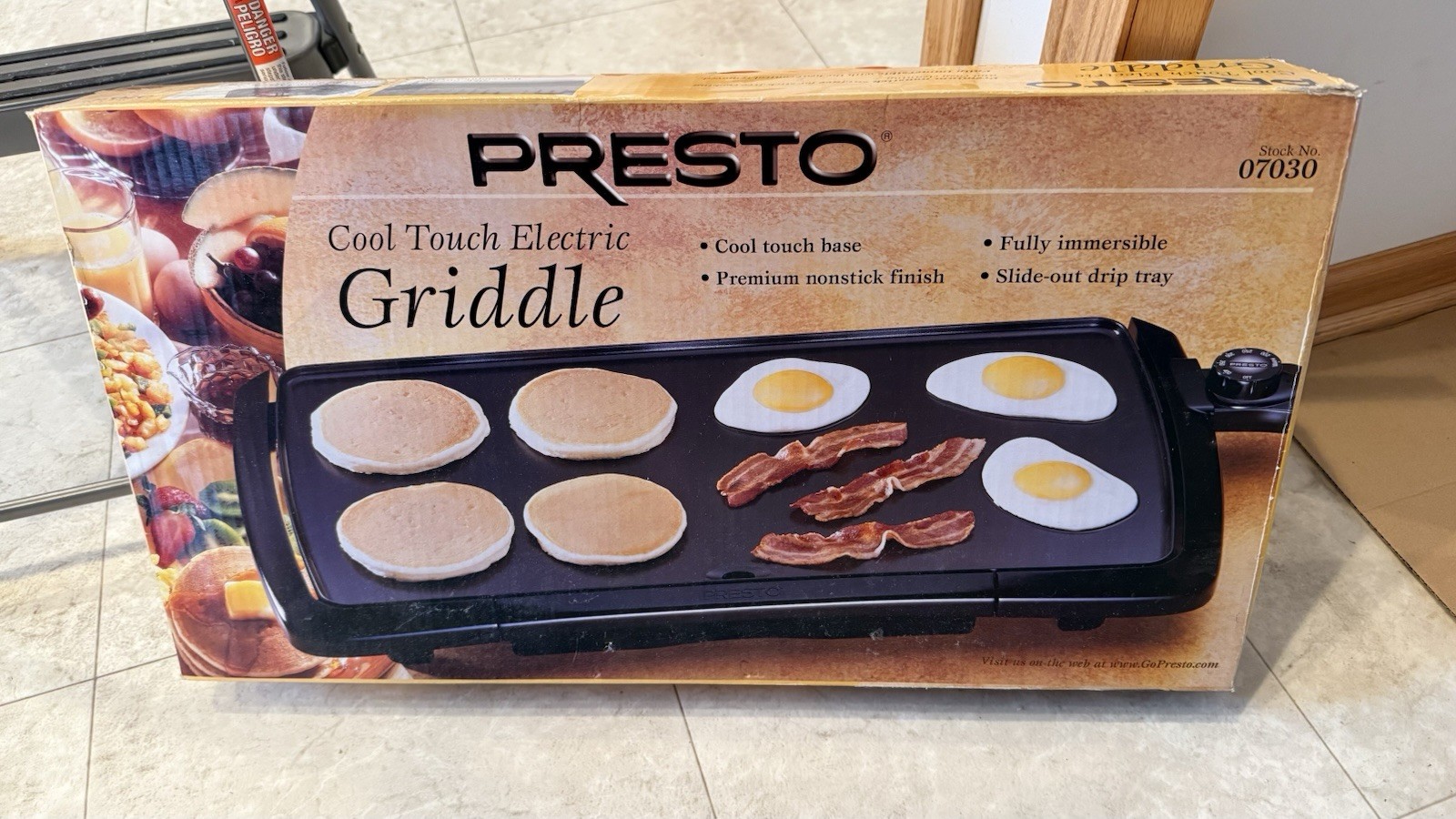 EUC Presto 07030 Cool-Touch Electric Griddle 10.5″ x 20″ Non Stick 1500 Watt