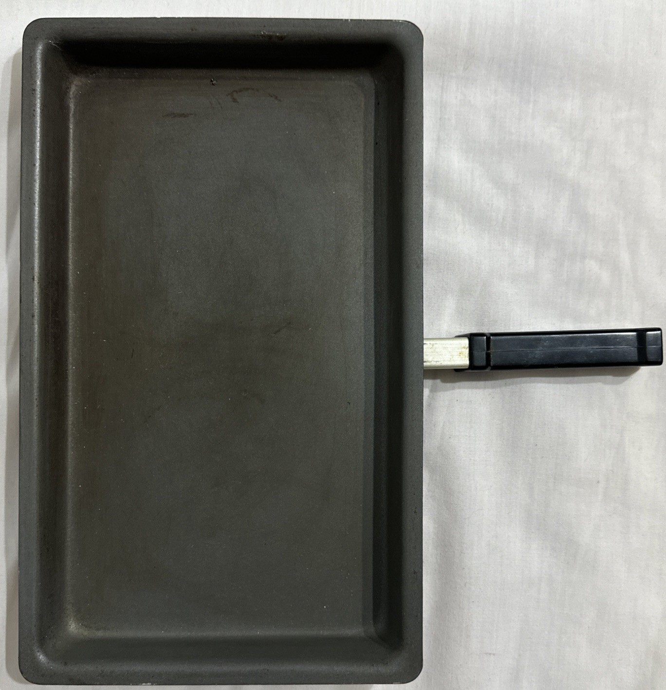 REGAL WARE Vintage ‘The Griller’ Smokeless Indoor Electric Mini Grill Model 6708