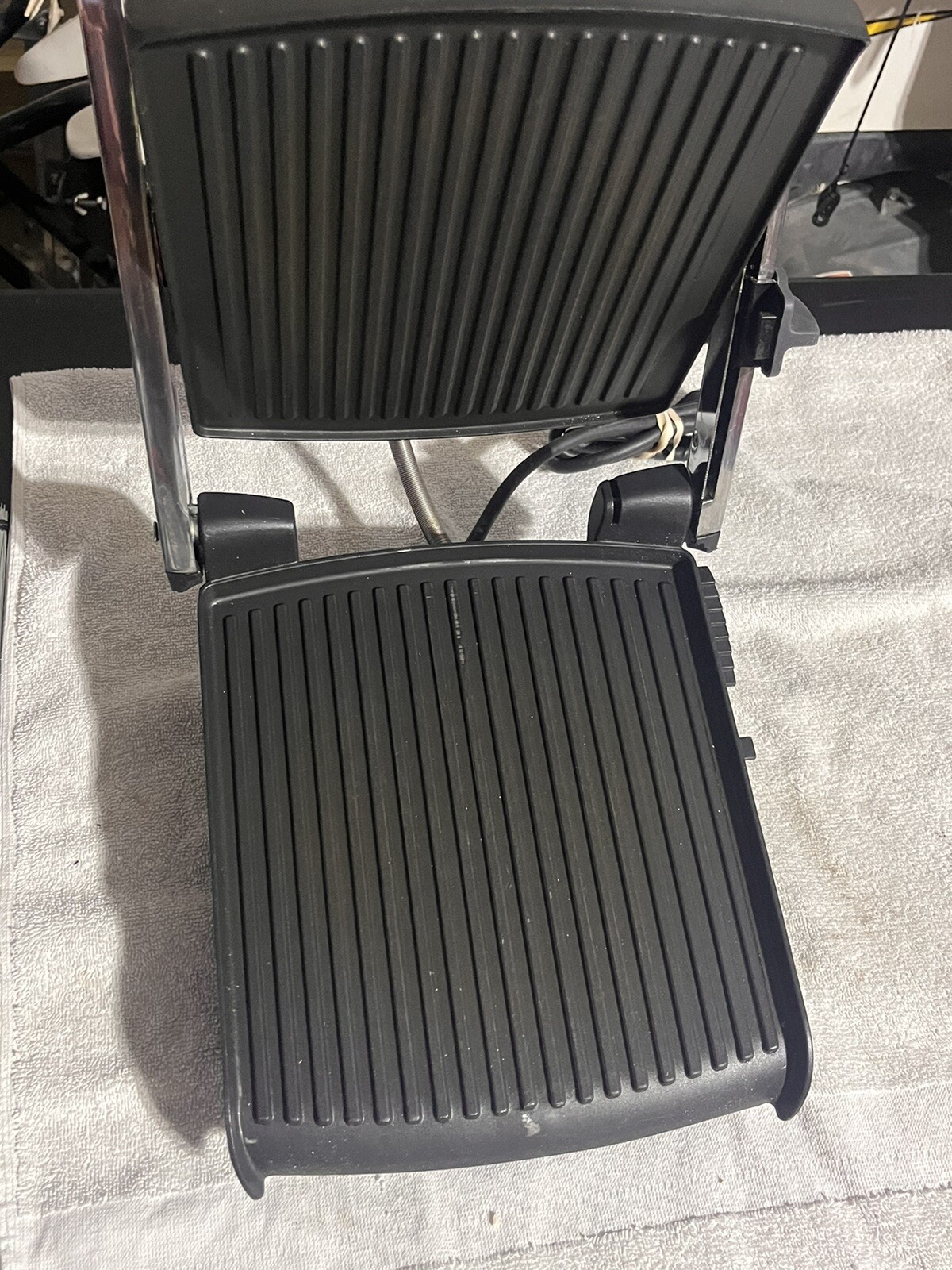 BREVILLE TG425XL Heavy Duty Stainless Steel Adjust Panini Sandwich Grill Press