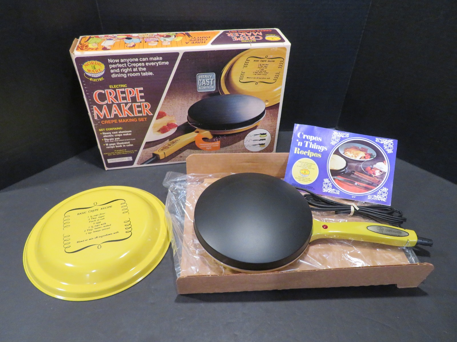 Vintage Nordic Ware Electric Crepe Maker – Crepe Making Set – CAT. No. 85032 –