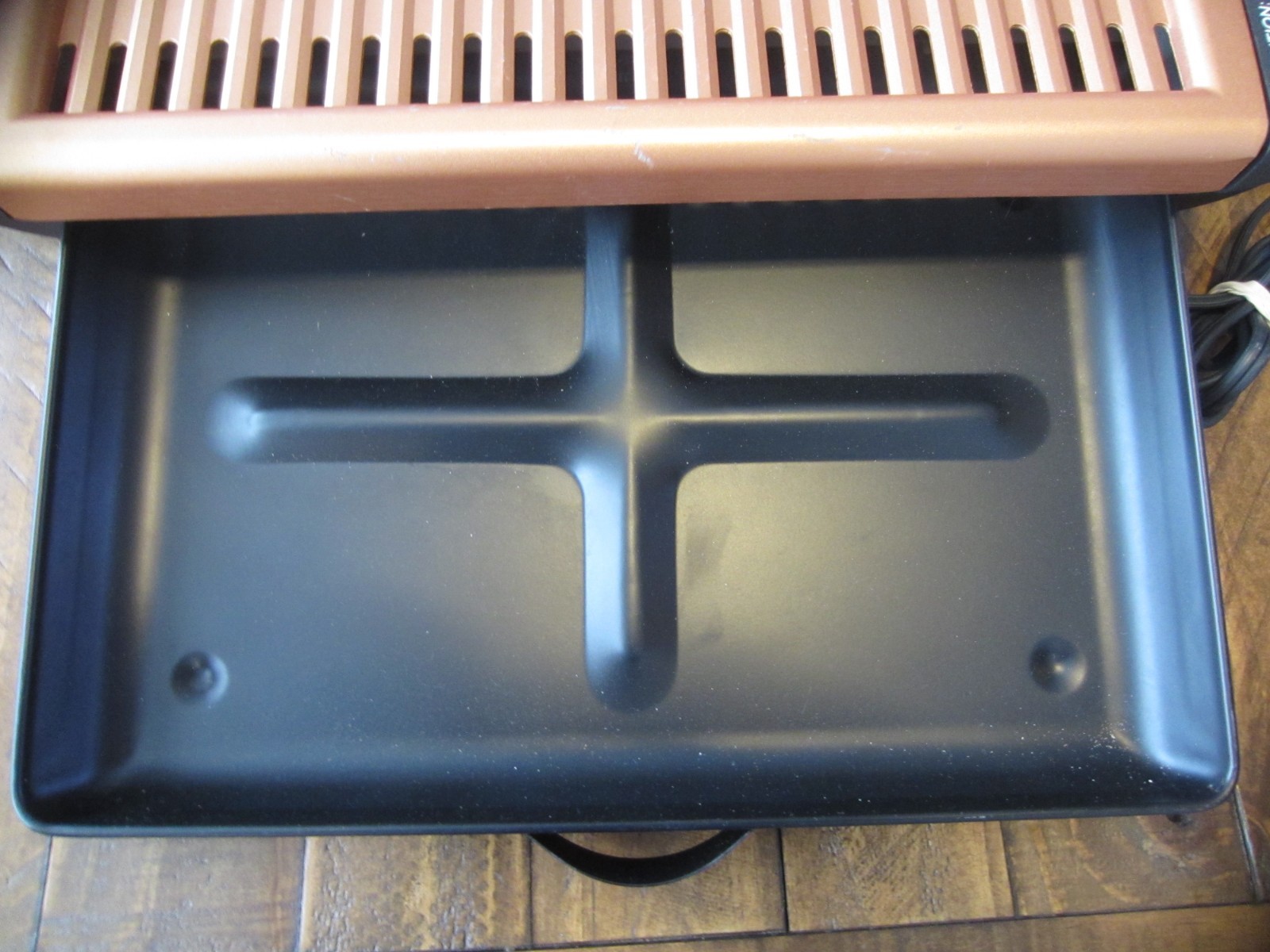 Chefman RJ23-SG-COPPER Electric Indoor Smokeless Grill Brand New