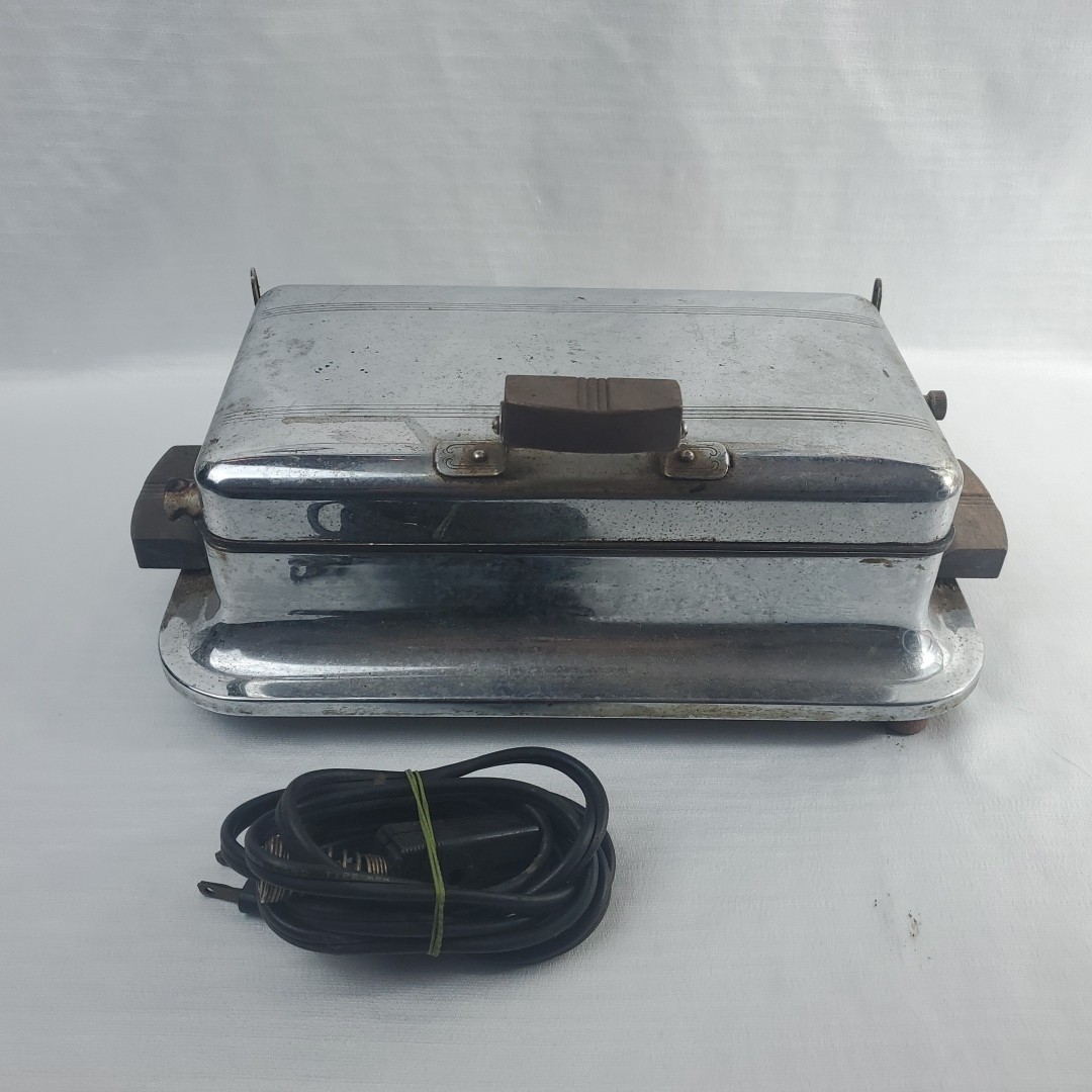 Vintage Electric Sandwich Grill Toaster Wood Handles, Rust, Not Working