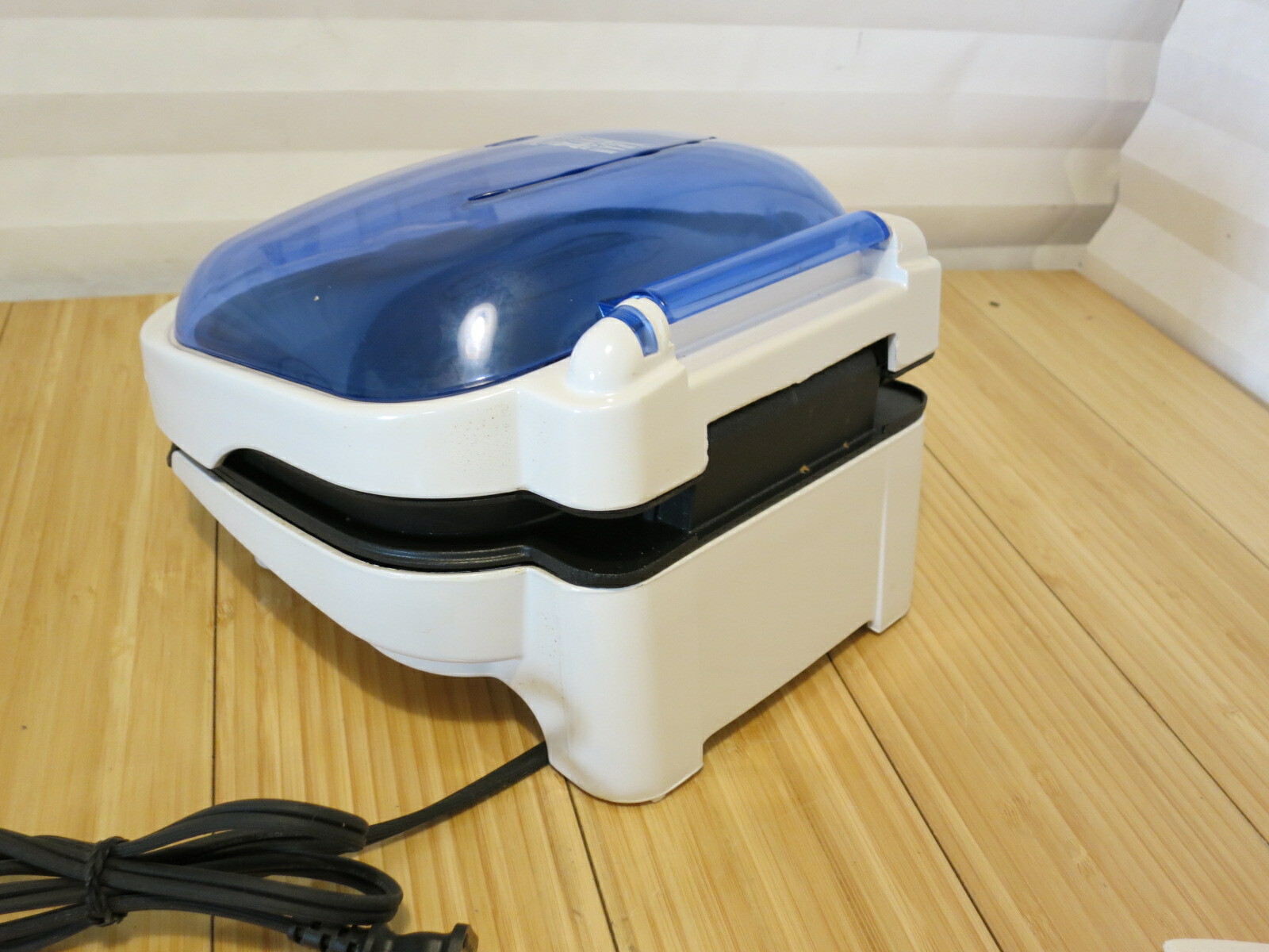 George Foreman GR10ABW Indoor Grill Blue with Bun Warmer Spatula Tray Manual