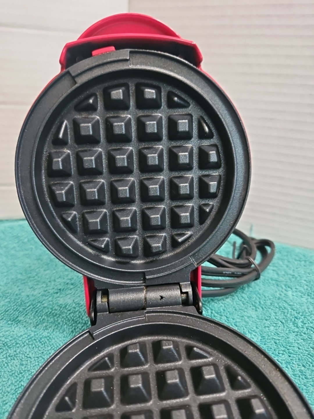Dash Mini Maker Electric Round Griddle Individual Pancakes Cookies Eggs Red