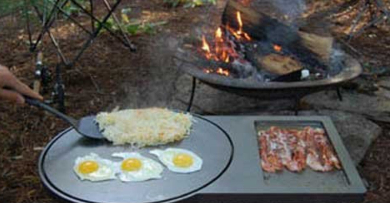 AWESOME – Supreme Griddle Pan for Grill OR Stove – WITH STORAGE CARRYING CASE!