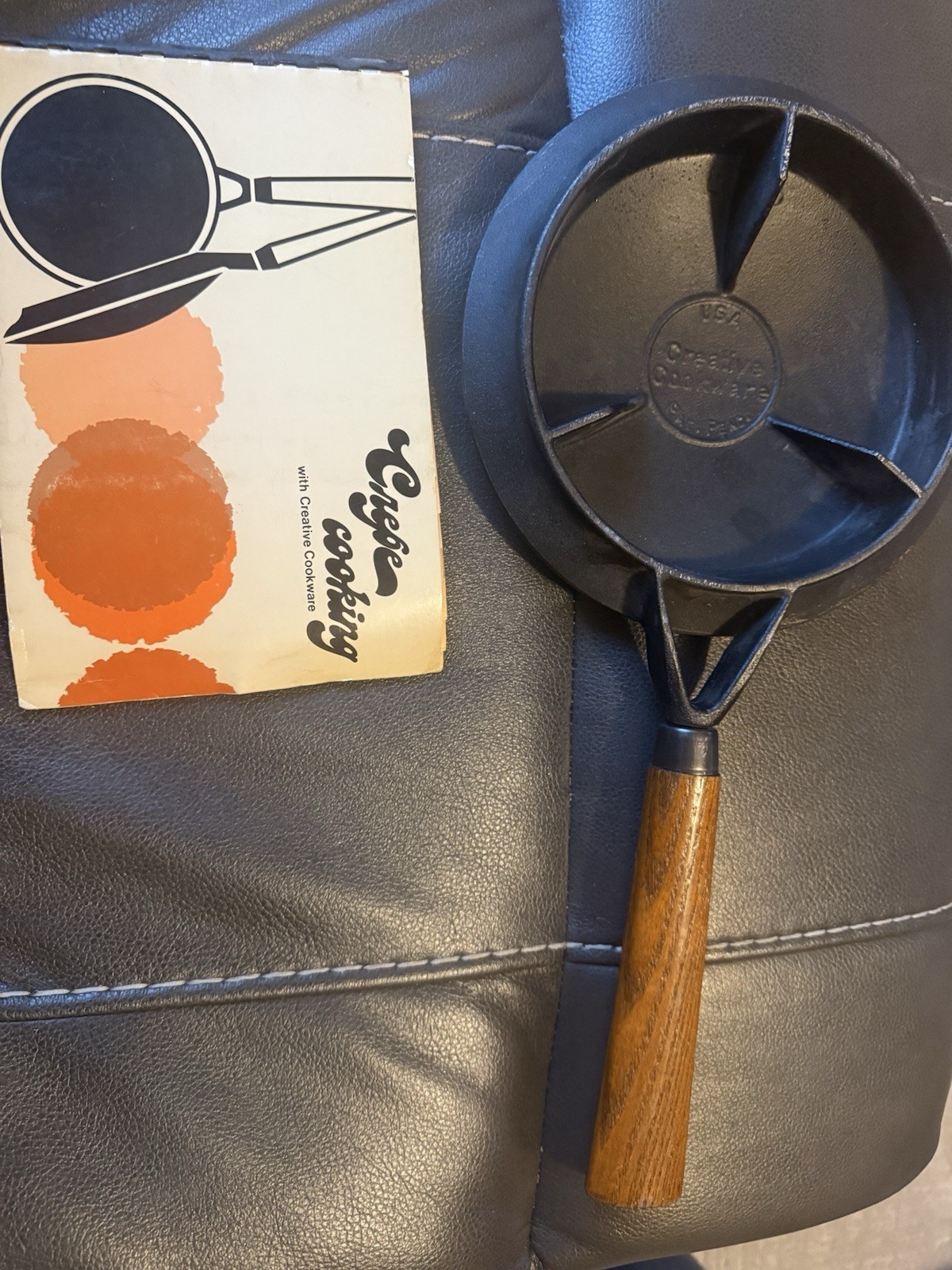 Creative Cookware USA 8”Cast Iron Crepe Griddle Stovetop Wood Handle EUC Vintage