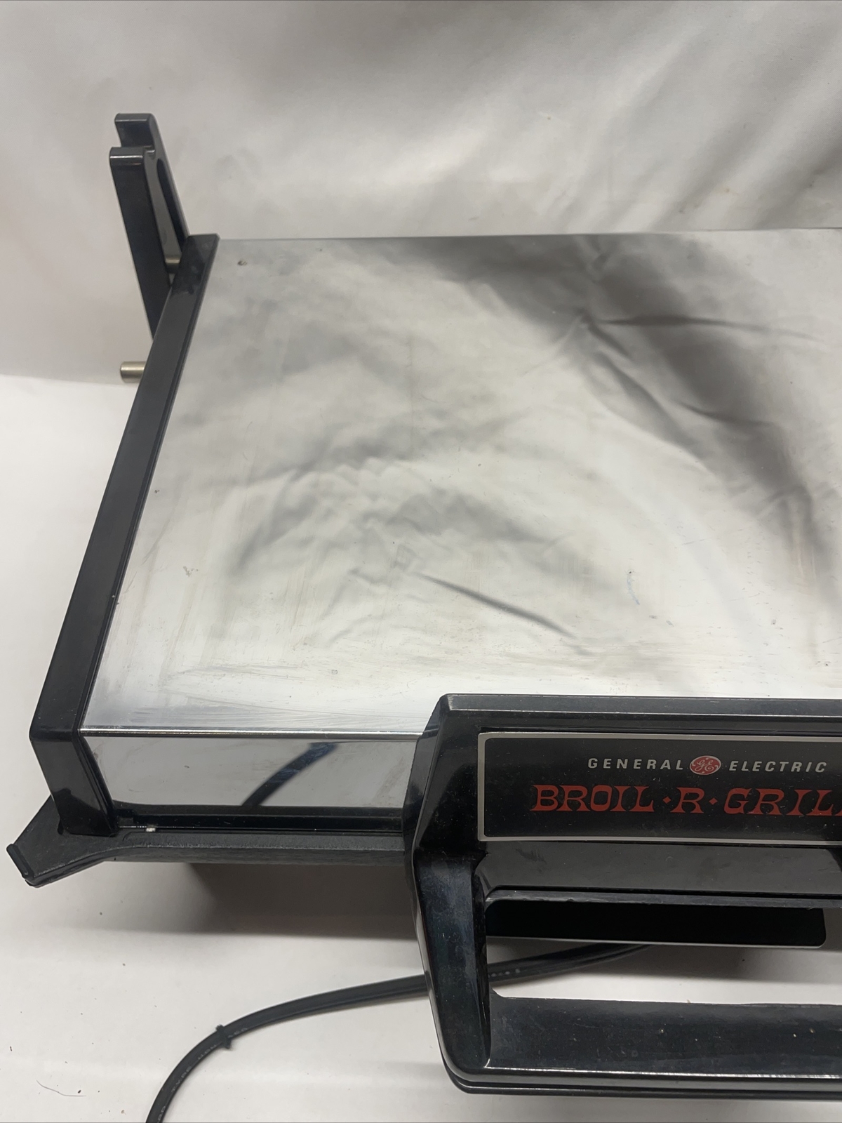 Vintage General Electric GE Broil R Grill Chrome Electric Broiler 3820-112