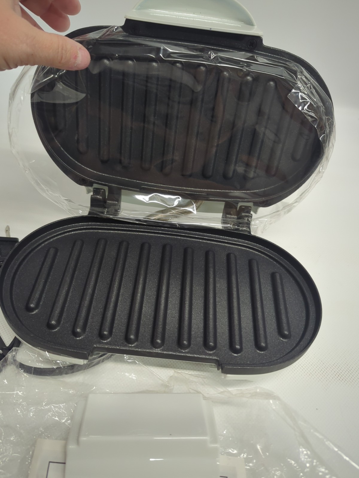 (B) Kitchen Selectives Grill-Mate Electric Non-Stick Indoor Grill NWOB