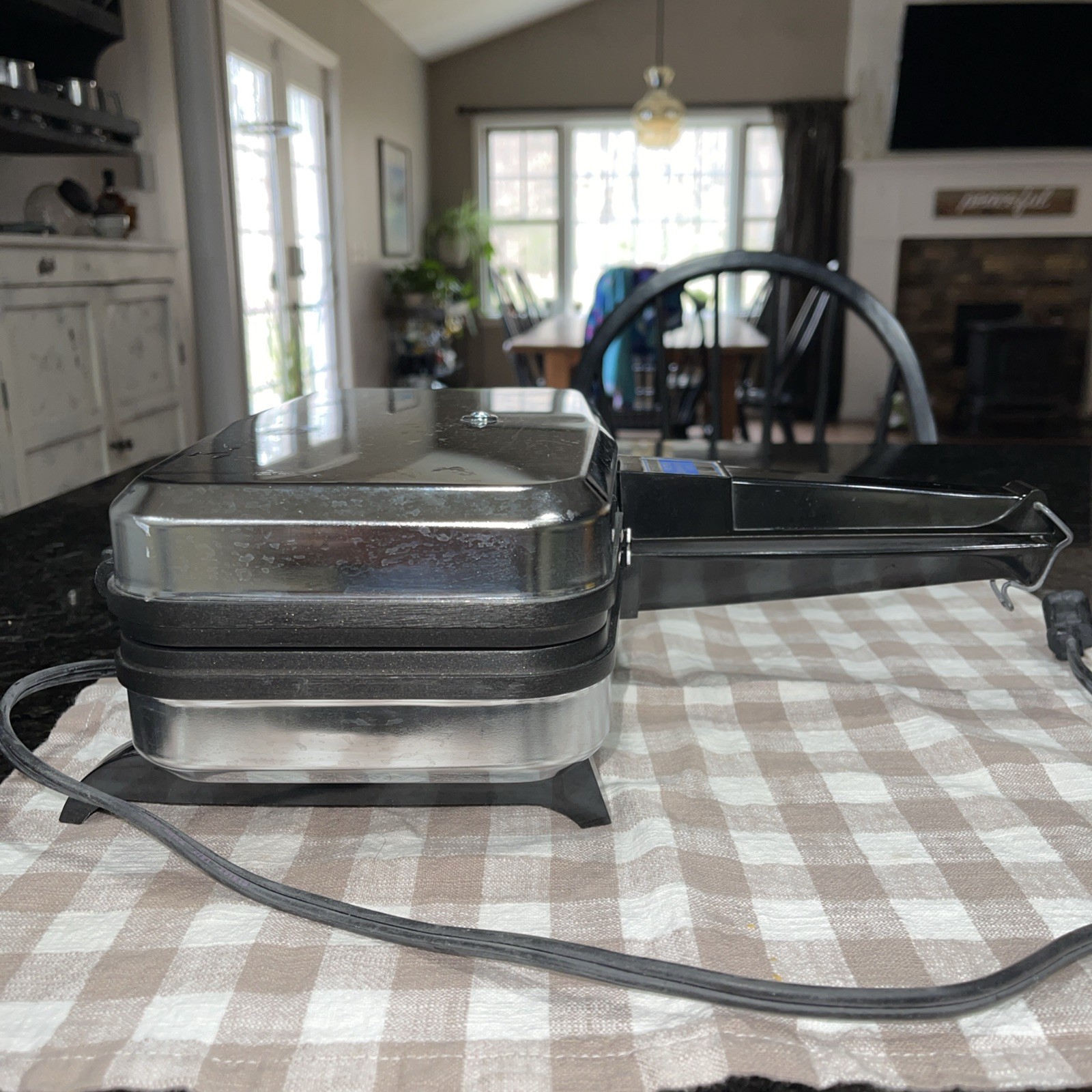 Vitantonio French Clamshell Sandwich Chef Model 650 VTG Stainless Chrome WORKS