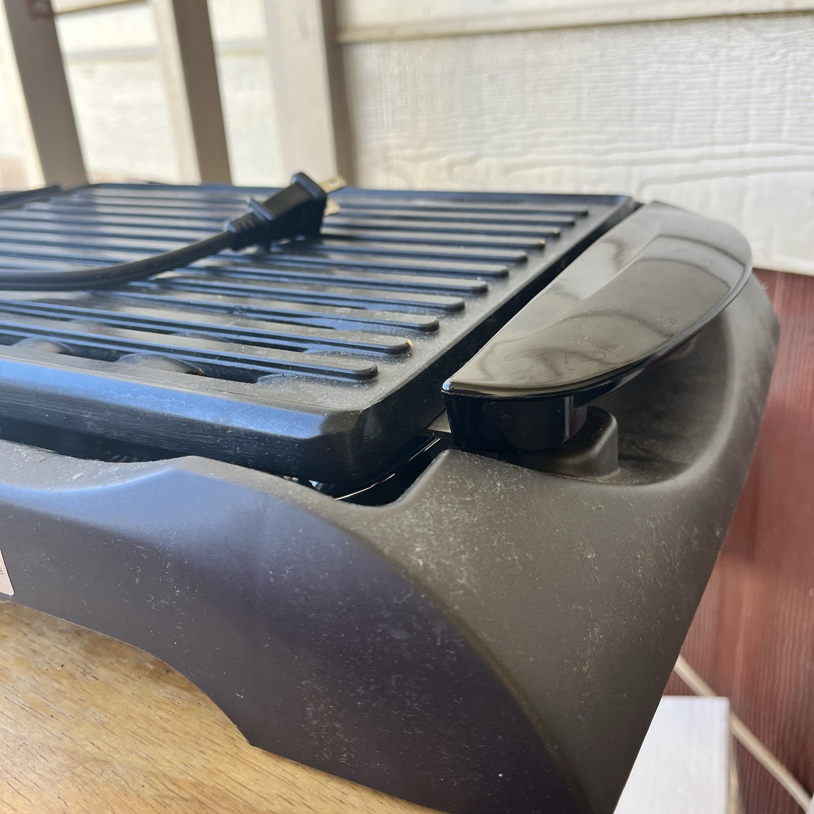 Zojirushi EB-CC15 Indoor Electric Grill Indoor BBQ 120V Nonstick