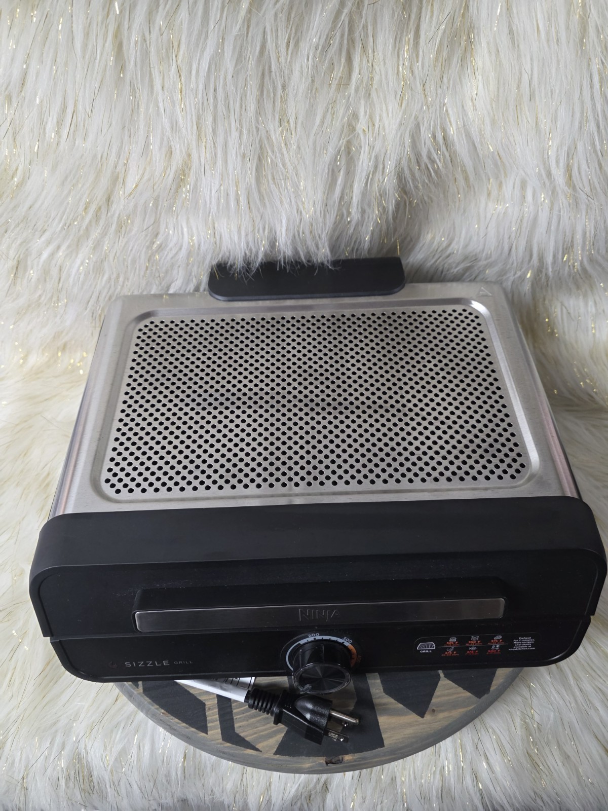 Ninja Sizzle 4-6 Serving Indoor Electric Grill w/ Nonstick Grill Plate Smokeless