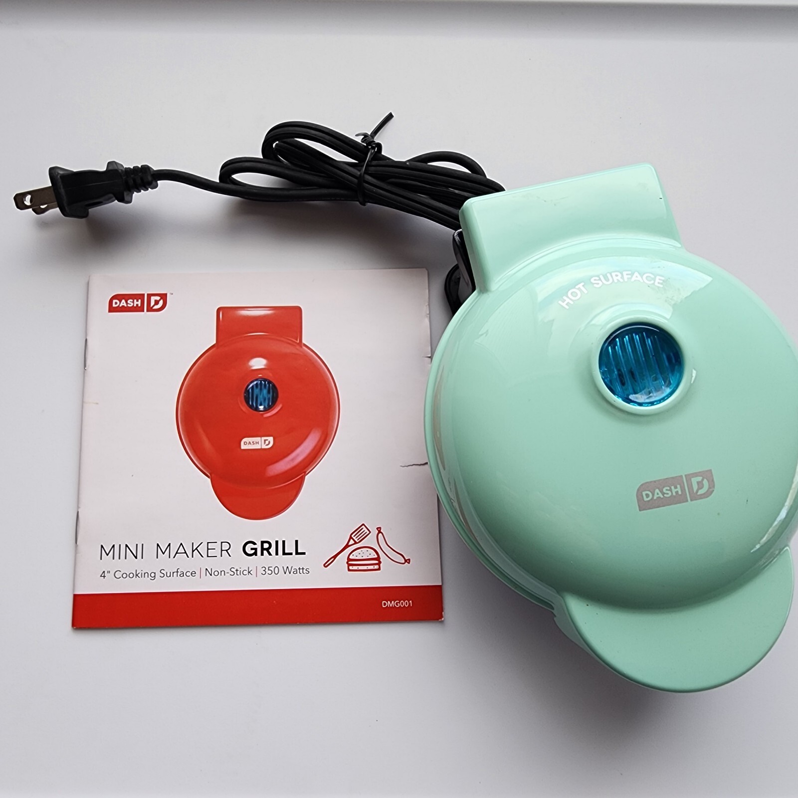 Dash Mini Grill – Color aqua – makes 4″ pancakes and perfect eggs for sandwich