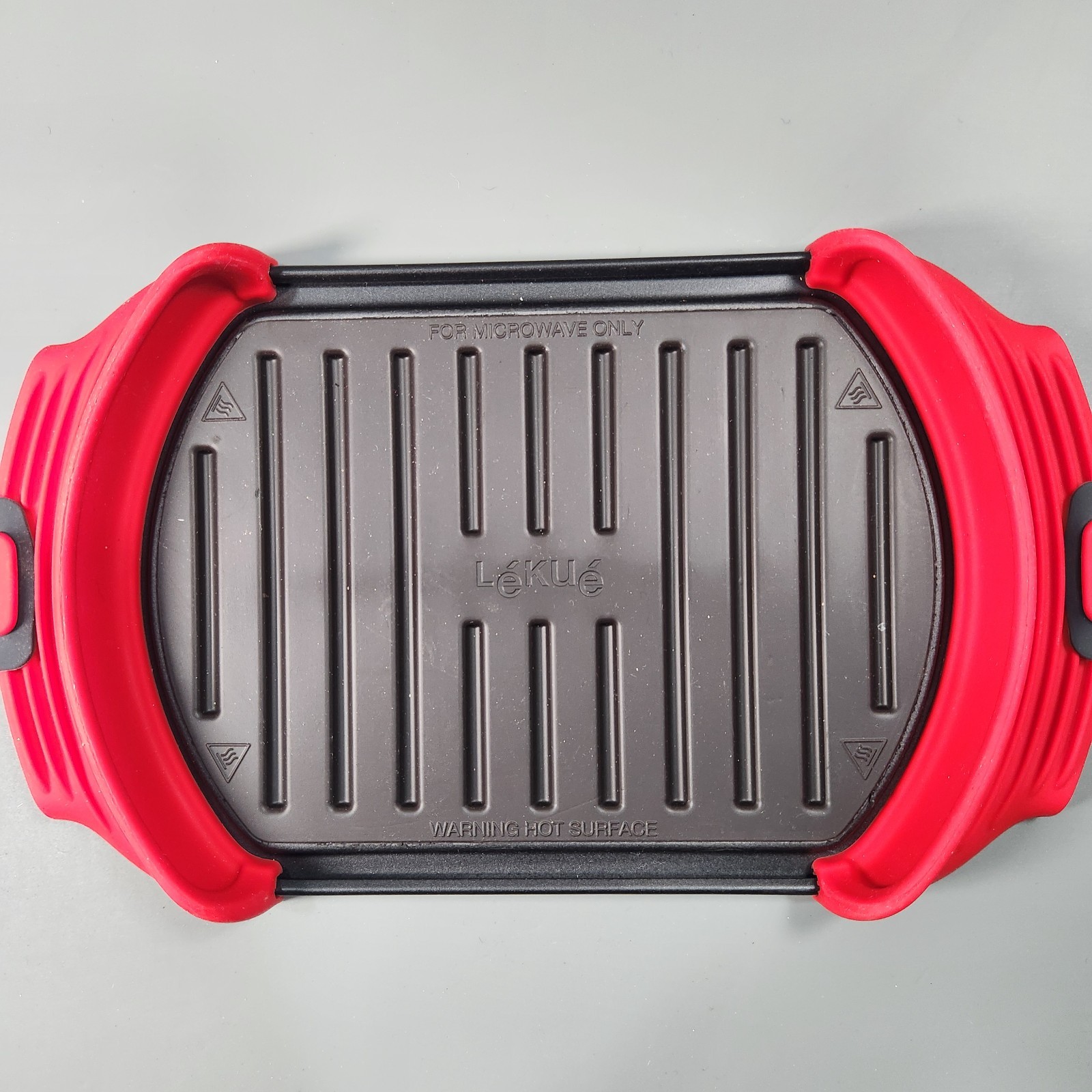 Lekue Microwave Grill | Panini Press & Sandwich Maker | 10″ x 5.7″ Non-Stick