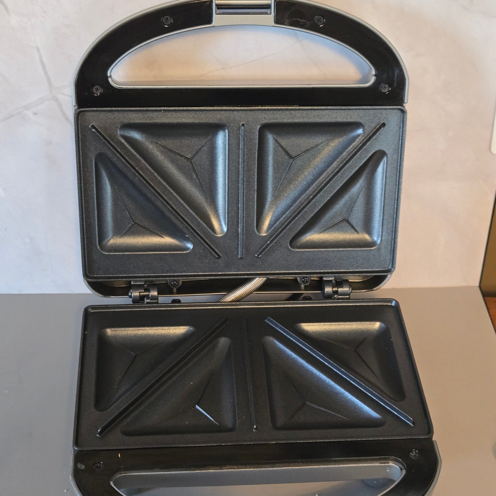 Cuisinart WM SW2N1 Silver Sandwich Grill Waffle Maker 700W – Used