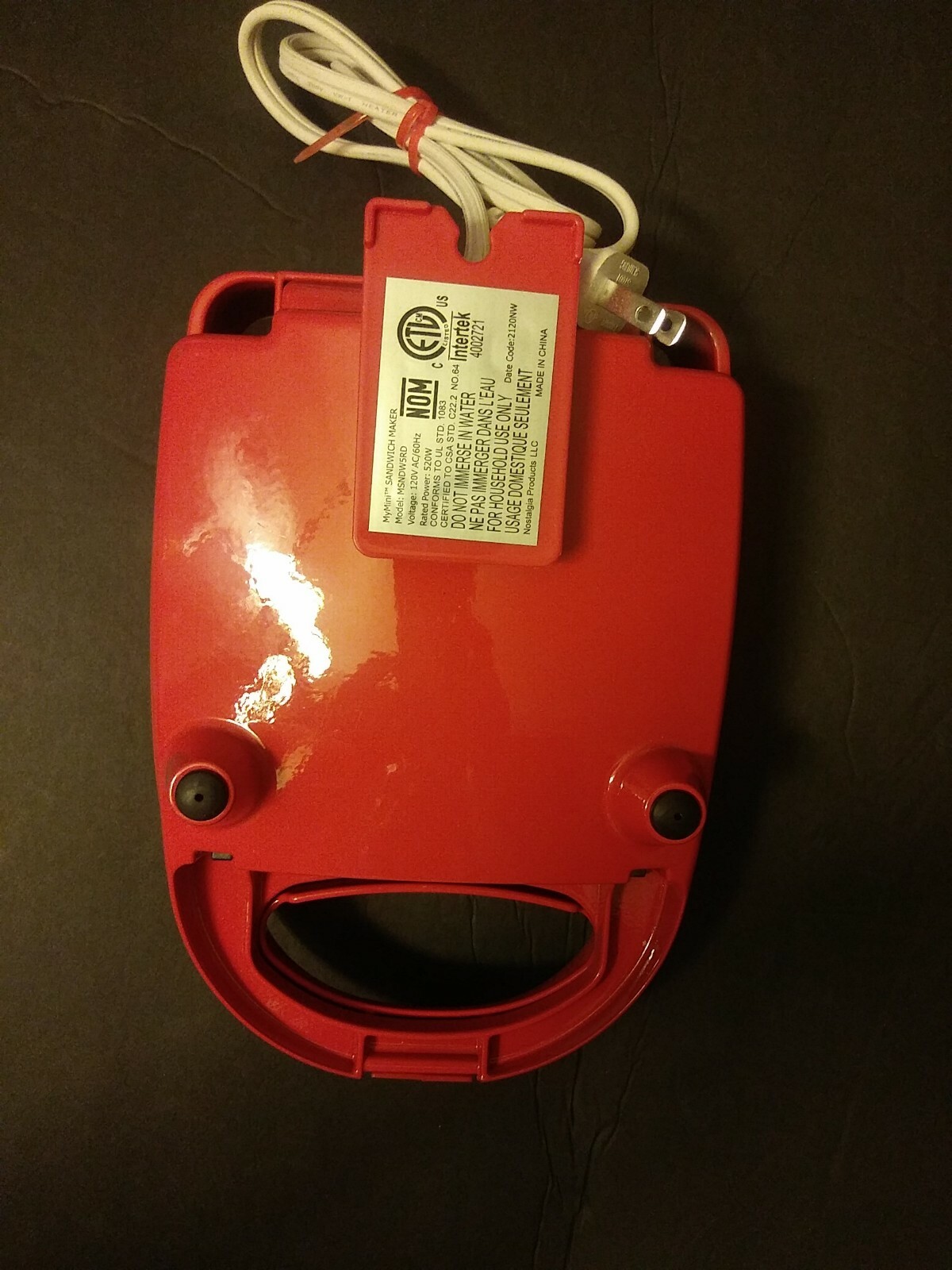 Nostalgia My mini Sandwich Maker, Red model # MSNDW5RD 120V AC/60HZ never used.