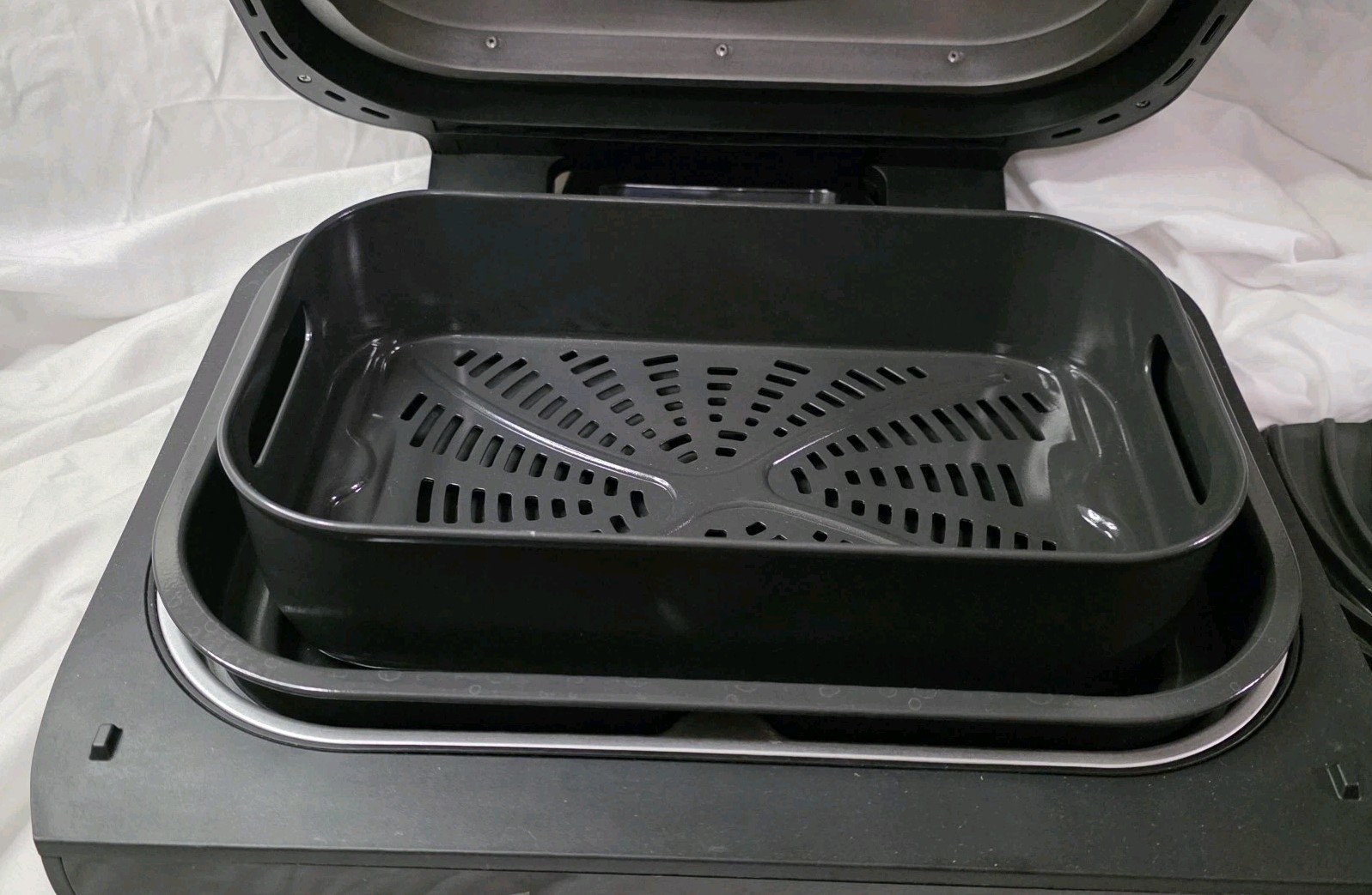 Ninja Foodi Smart XL Grill Model FG551 S5 6 in 1 indoor Grill