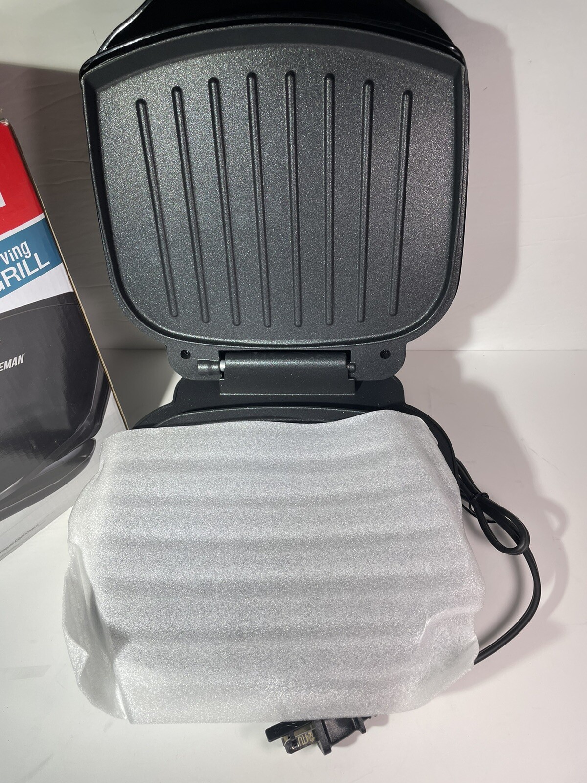 George Foreman Classic Plate 2-Serving Indoor Electric Grill GR10B NOB